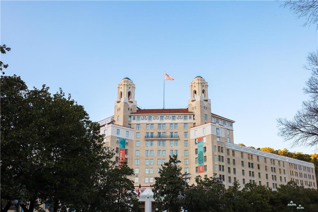 Arlington Resort Hotel & Spa