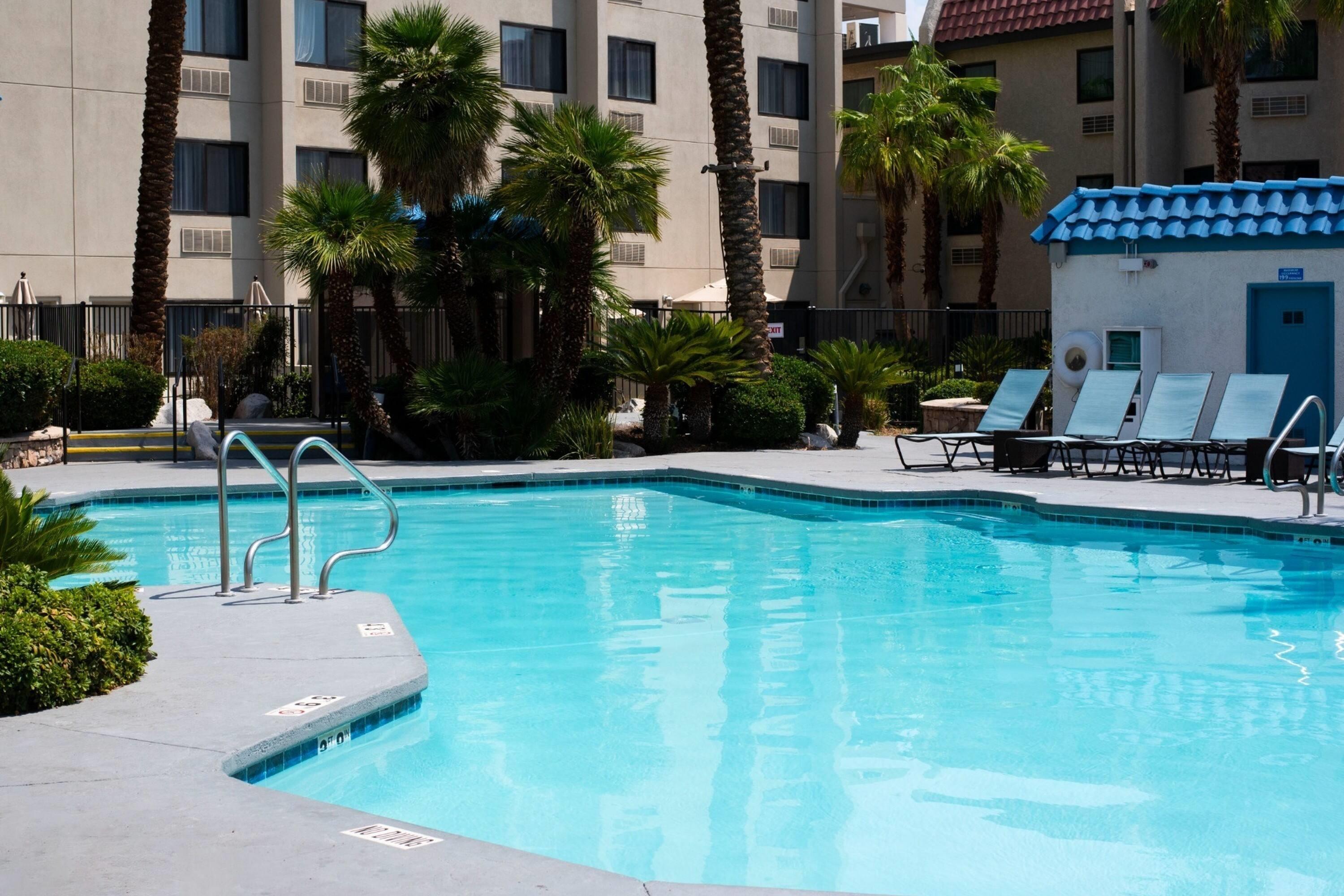 Pool | Silver Sevens Hotel and Casino, a Wyndham Garden