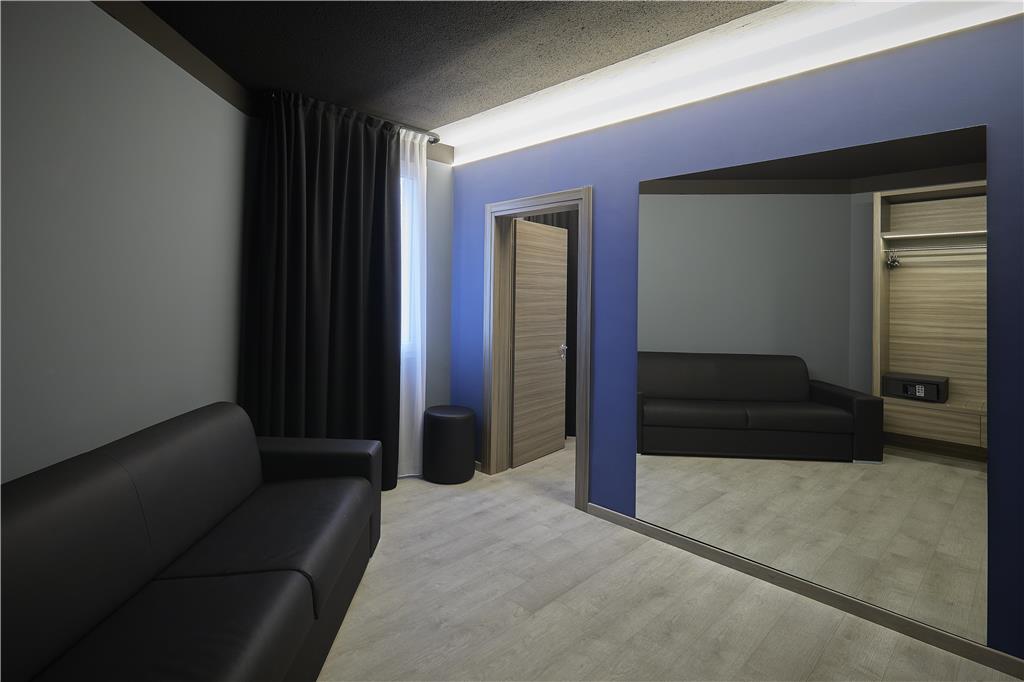 THE ARIES - GRAND BOUTIQUE HOTEL-guestroom-Guest Room,Suite,On-Site.jpg