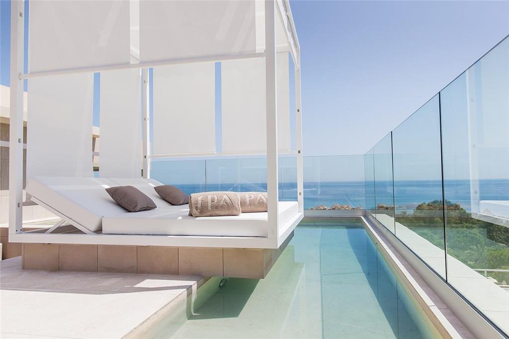 Don Carlos Marbella-guestroom-Guest Room,Suite,On-Site.jpg
