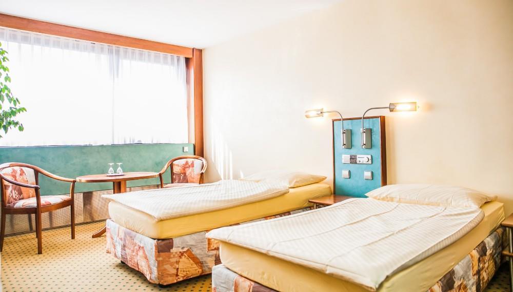 CITY HOTEL HEILBRONN-guestroom-Guest Room,On-Site.jpg