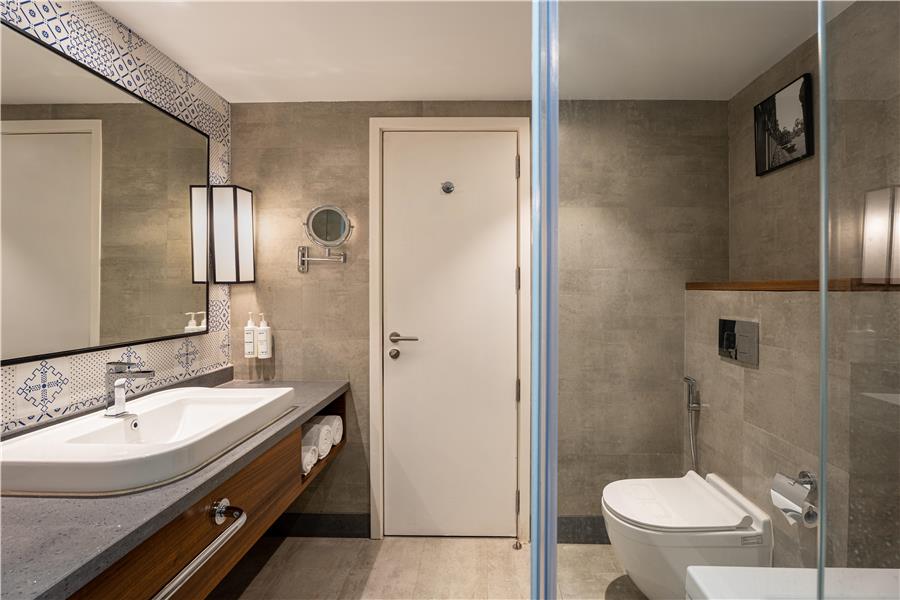 Guest Room,Bathroom,Suite,On-Site