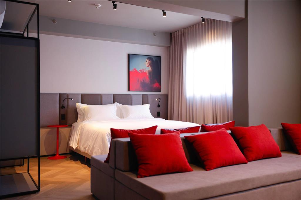 RADISSON RED IBIRAPUERA-guestroom-Guest Room,Suite,On-Site.jpg