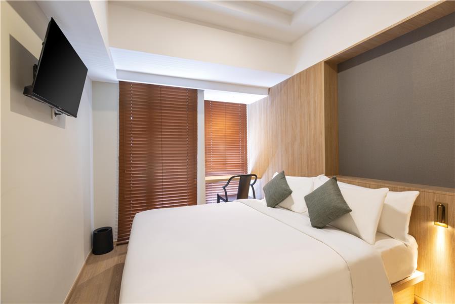 HOTEL GOLDEN TULIP ESSENTIAL PIK2 JAKARTA