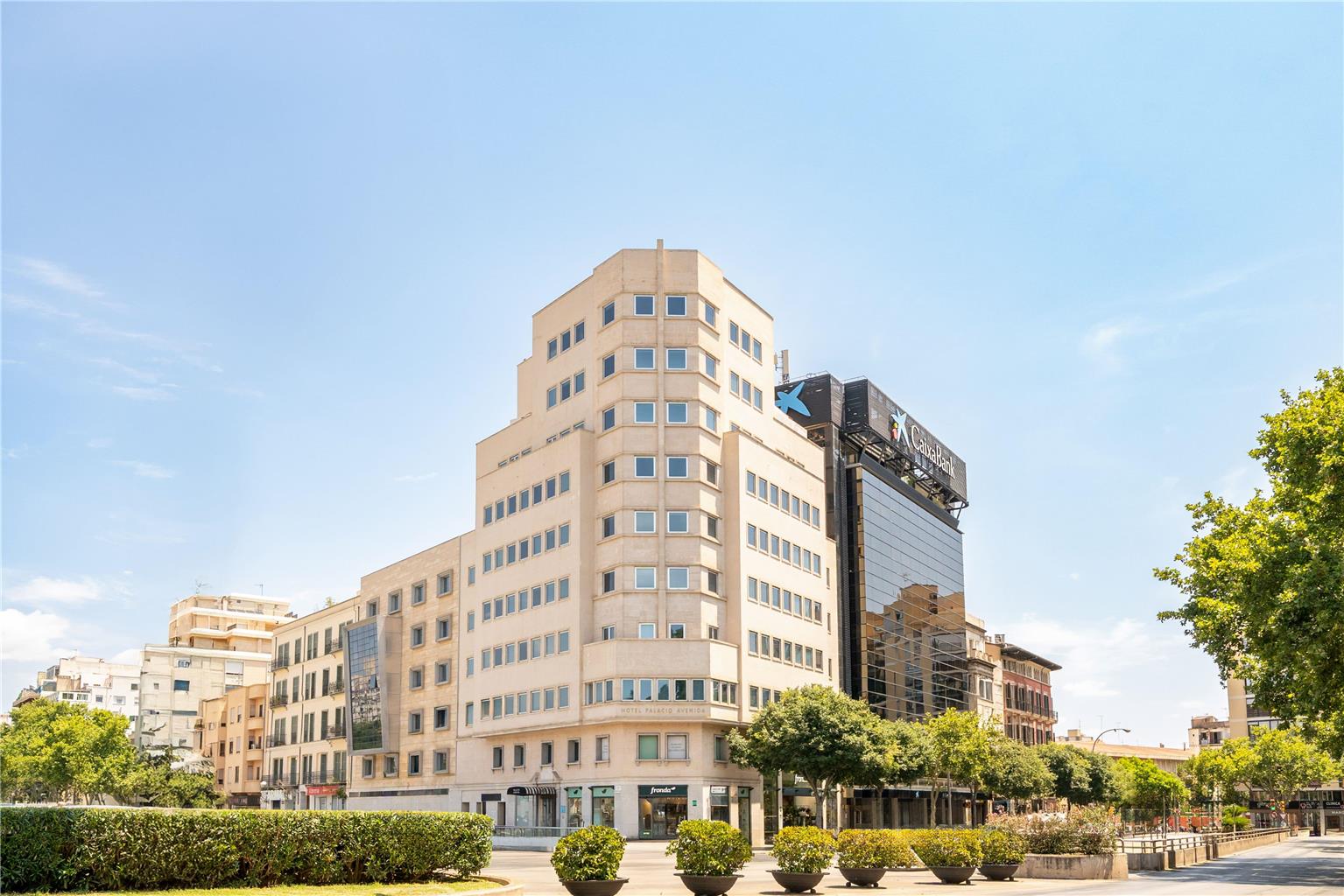 UR Palacio Avenida