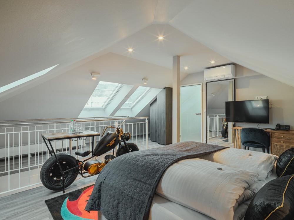 BS BOUTIQUE HOTEL-guestroom-Guest Room,Suite,On-Site.jpg