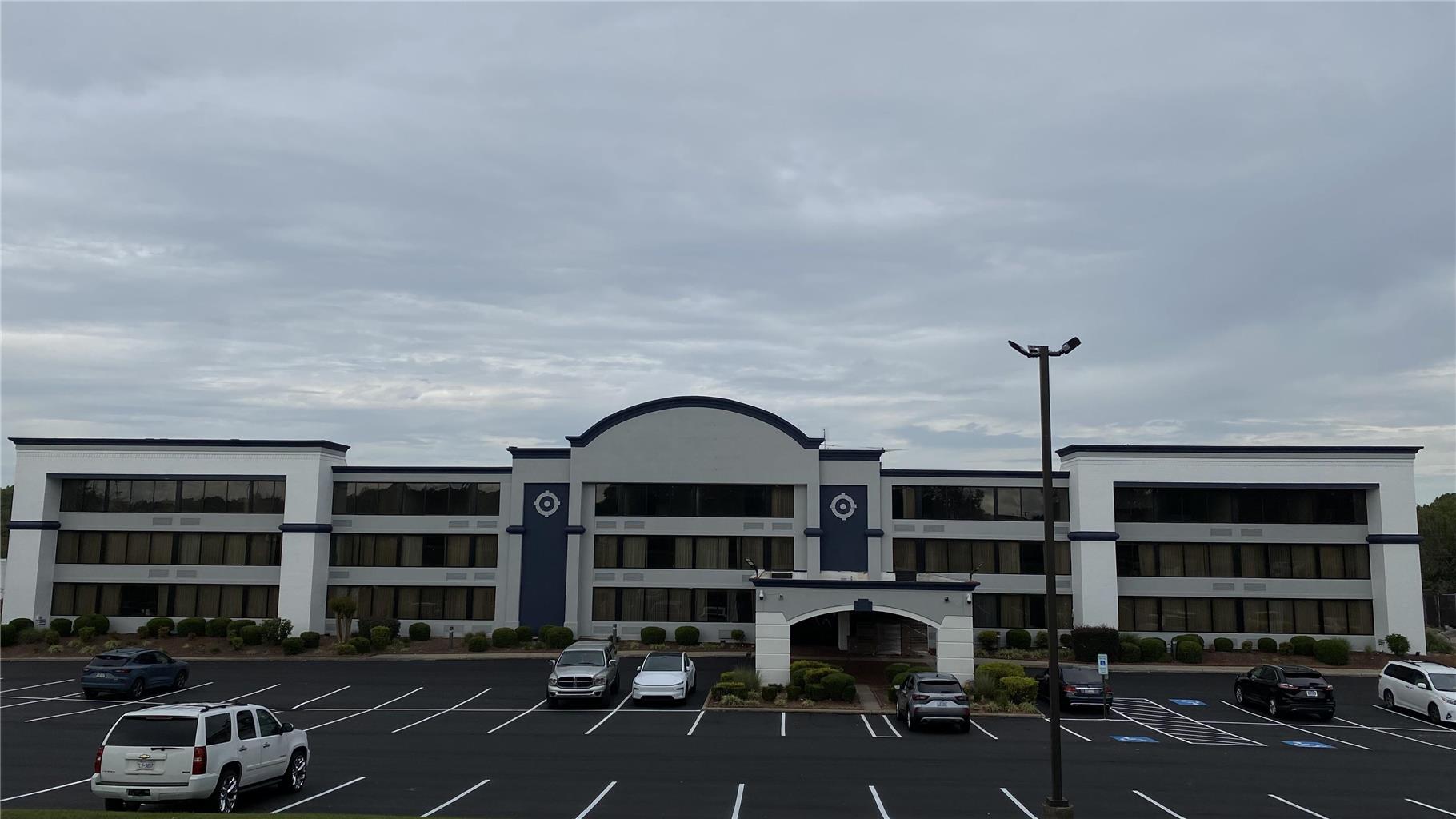 SureStay by Best Western Charlotte Matth