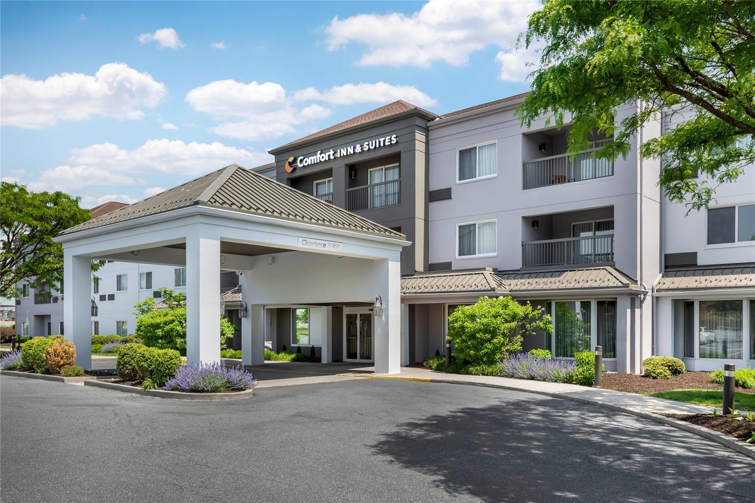 Comfort Inn & Suites