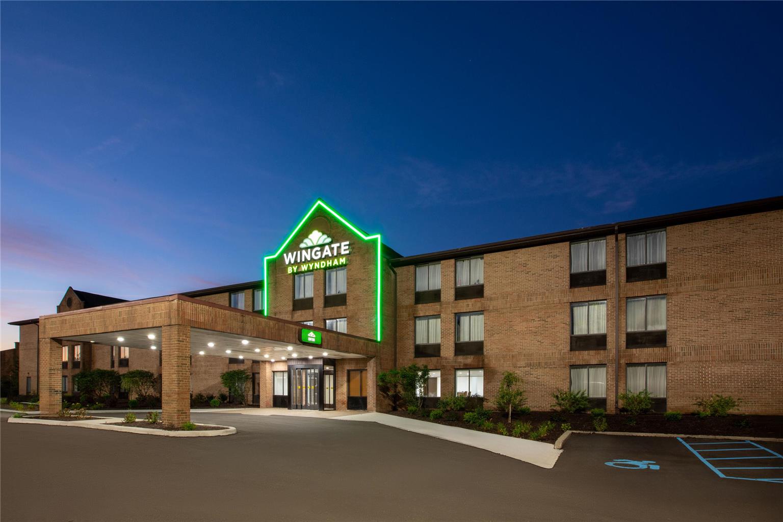 Wingate by Wyndham Livonia