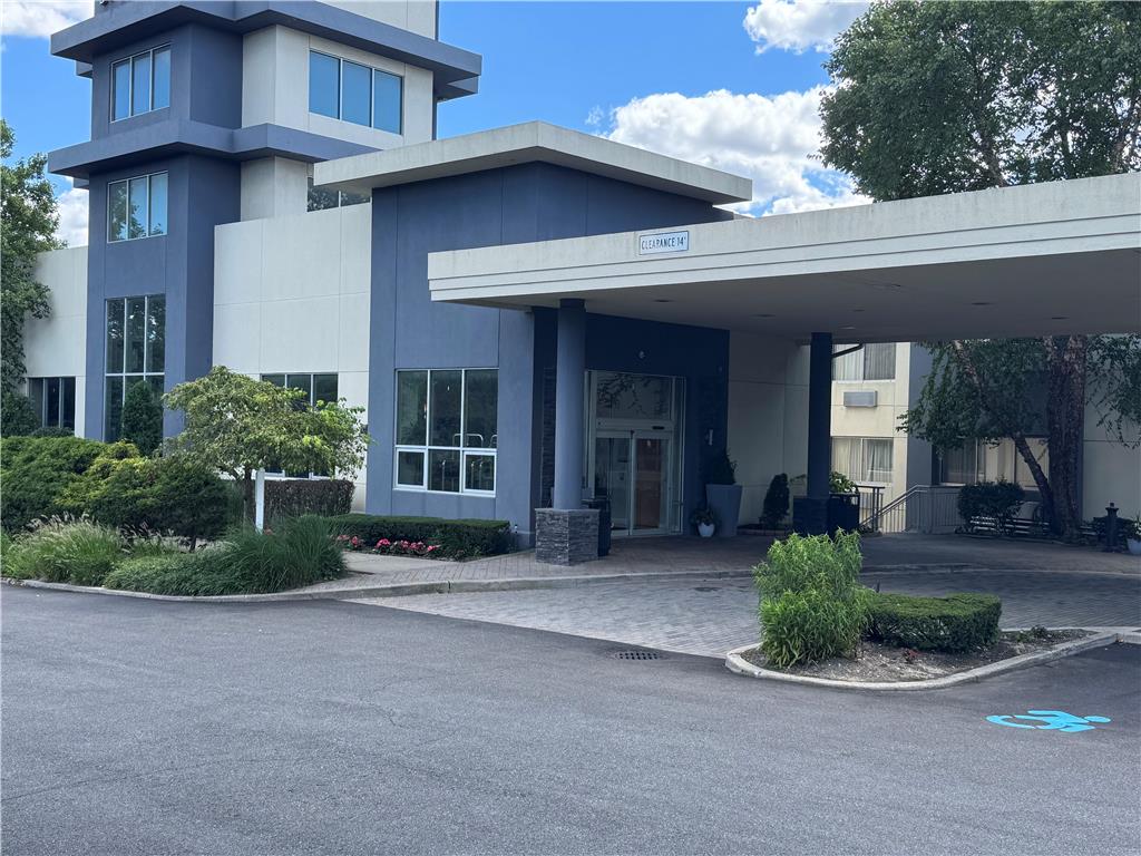 Best Western Plainview-Long Island Hotel