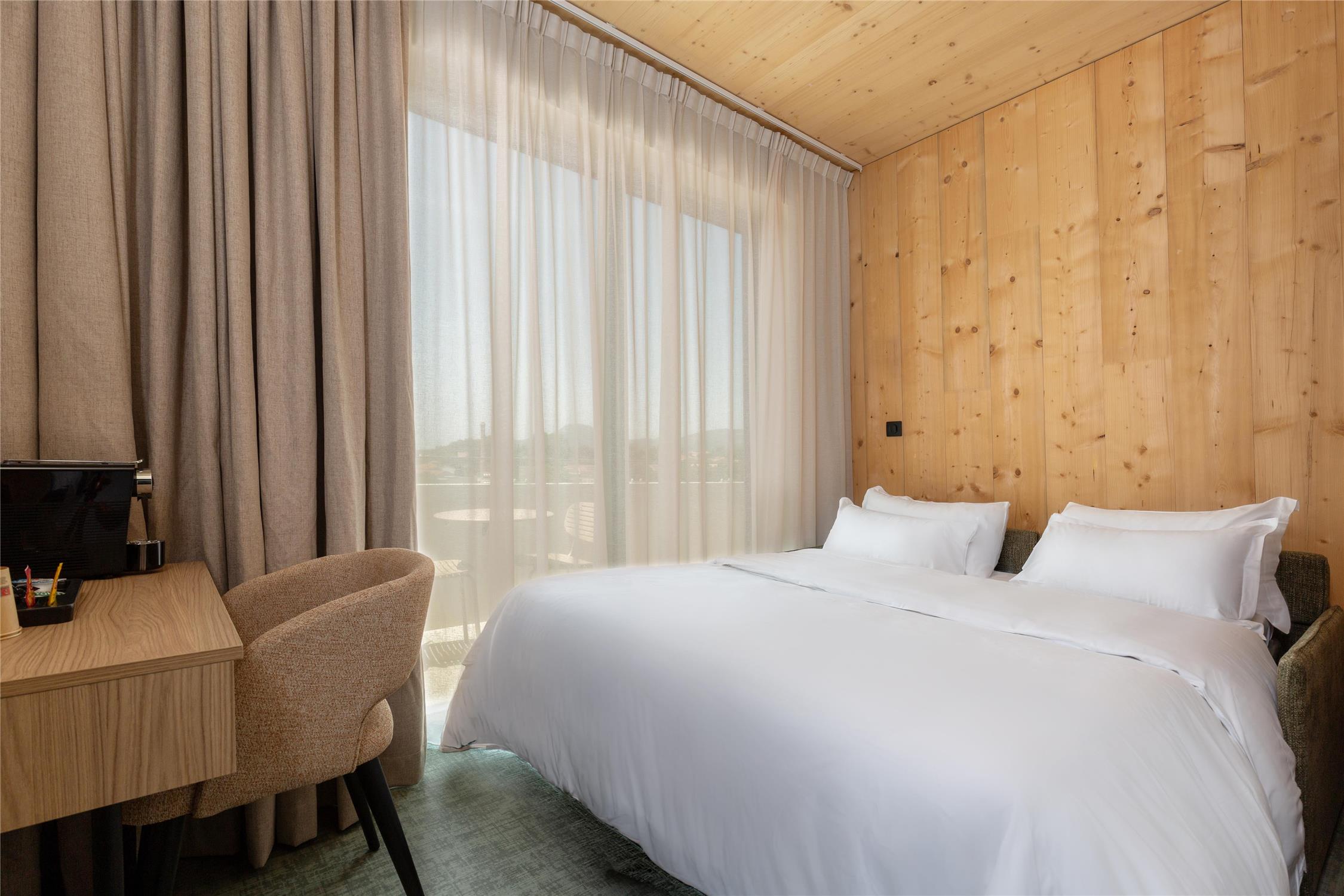 Default room