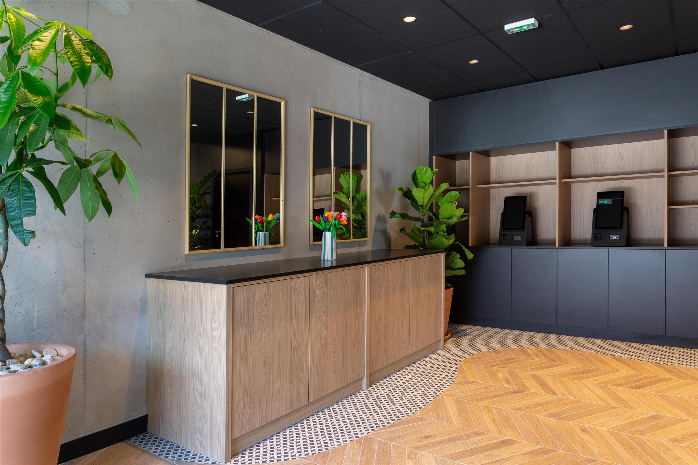 TULIP HOTELS & RESIDENCES - MARSEILLE AUBAGNE - null