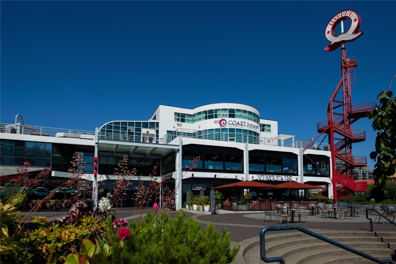 Lonsdale Quay Hotel