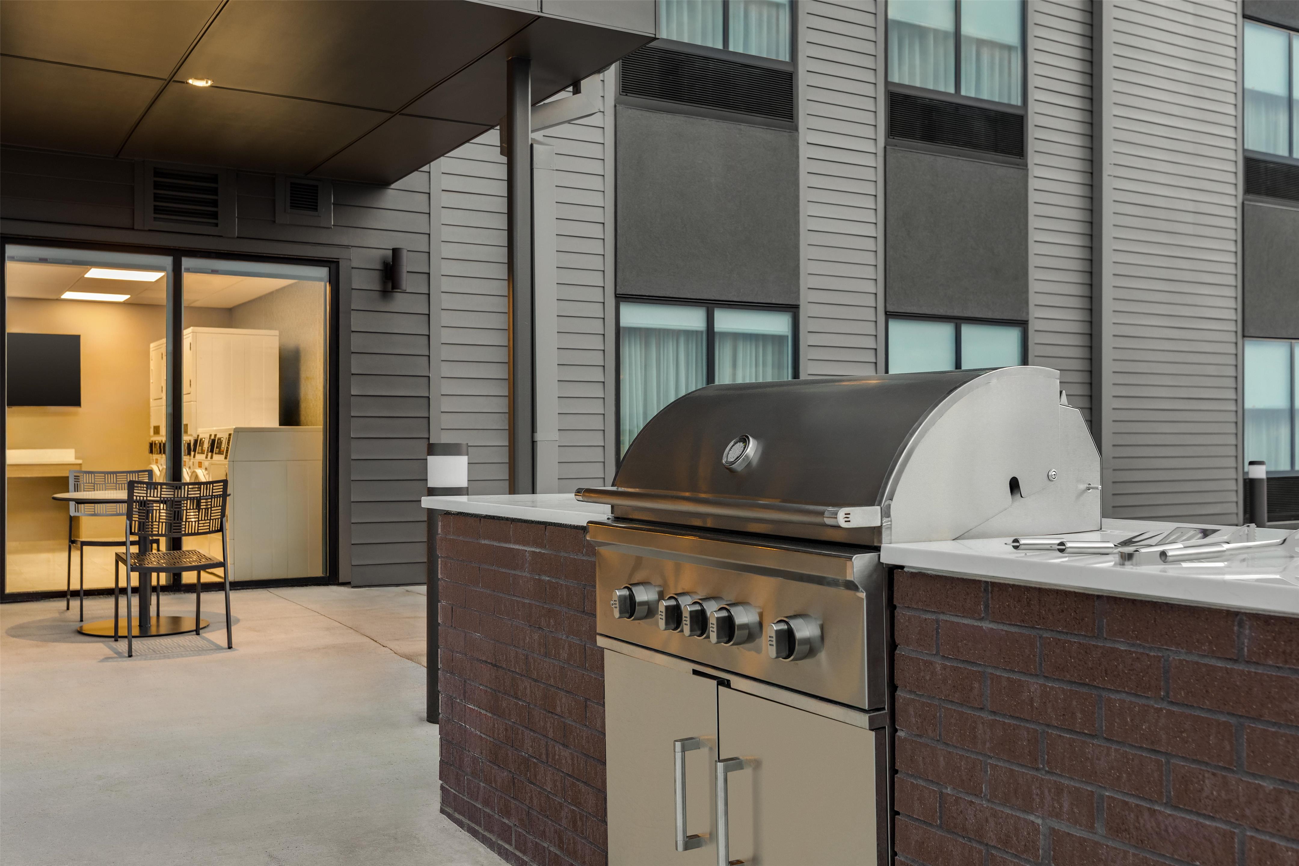 Patio Terrace | Hyatt Studios Harrisonburg