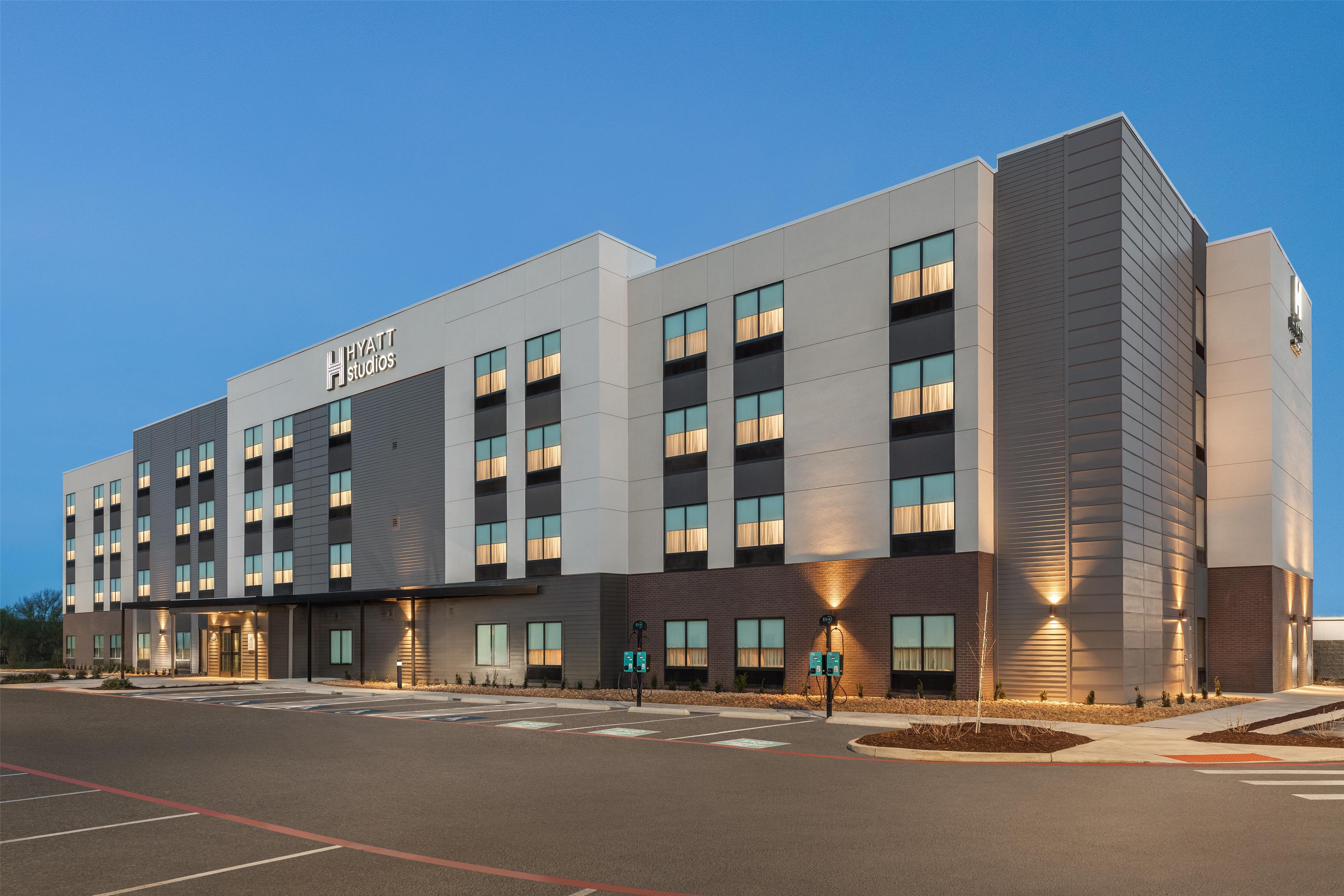Exterior | Hyatt Studios Harrisonburg