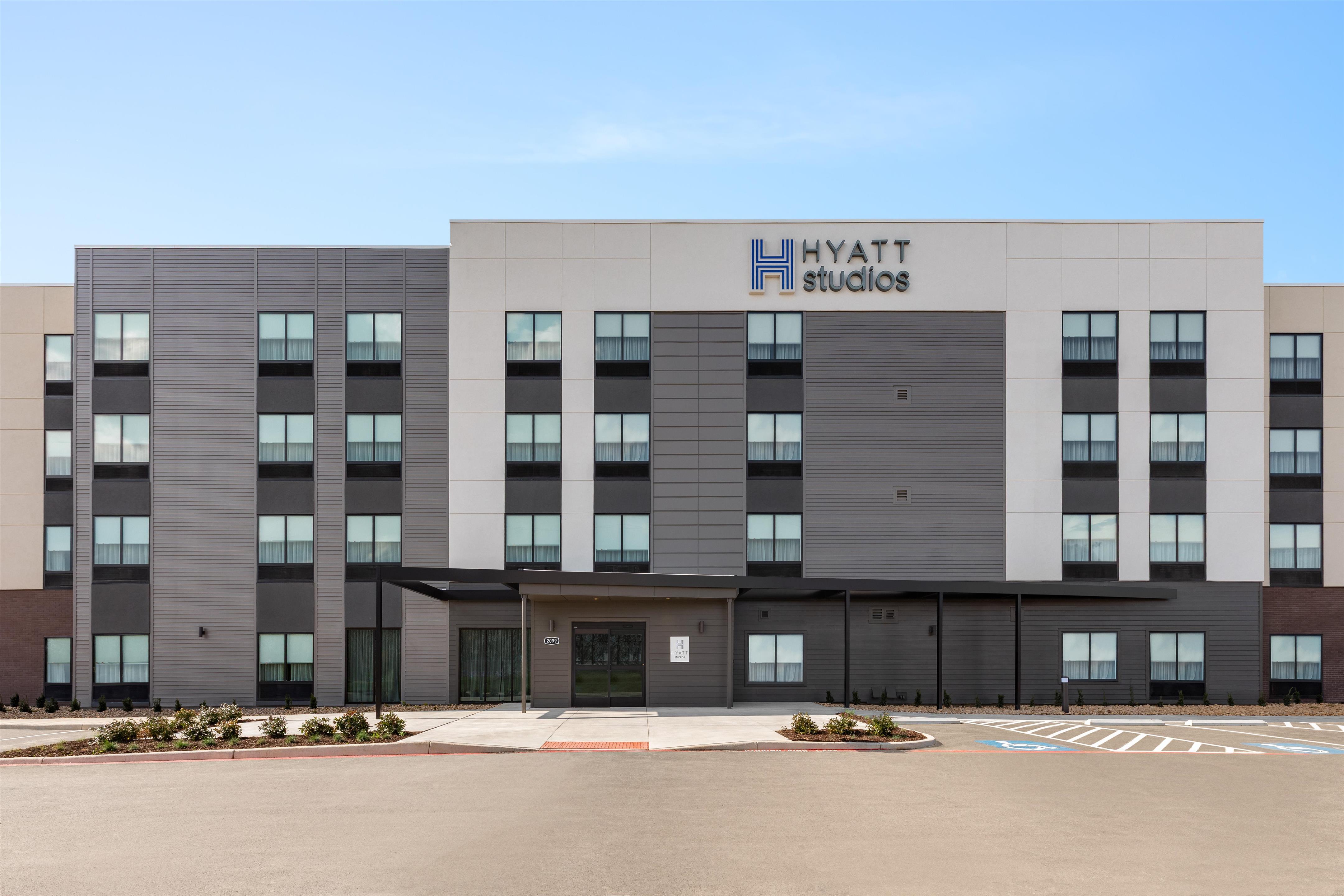 Exterior | Hyatt Studios Harrisonburg