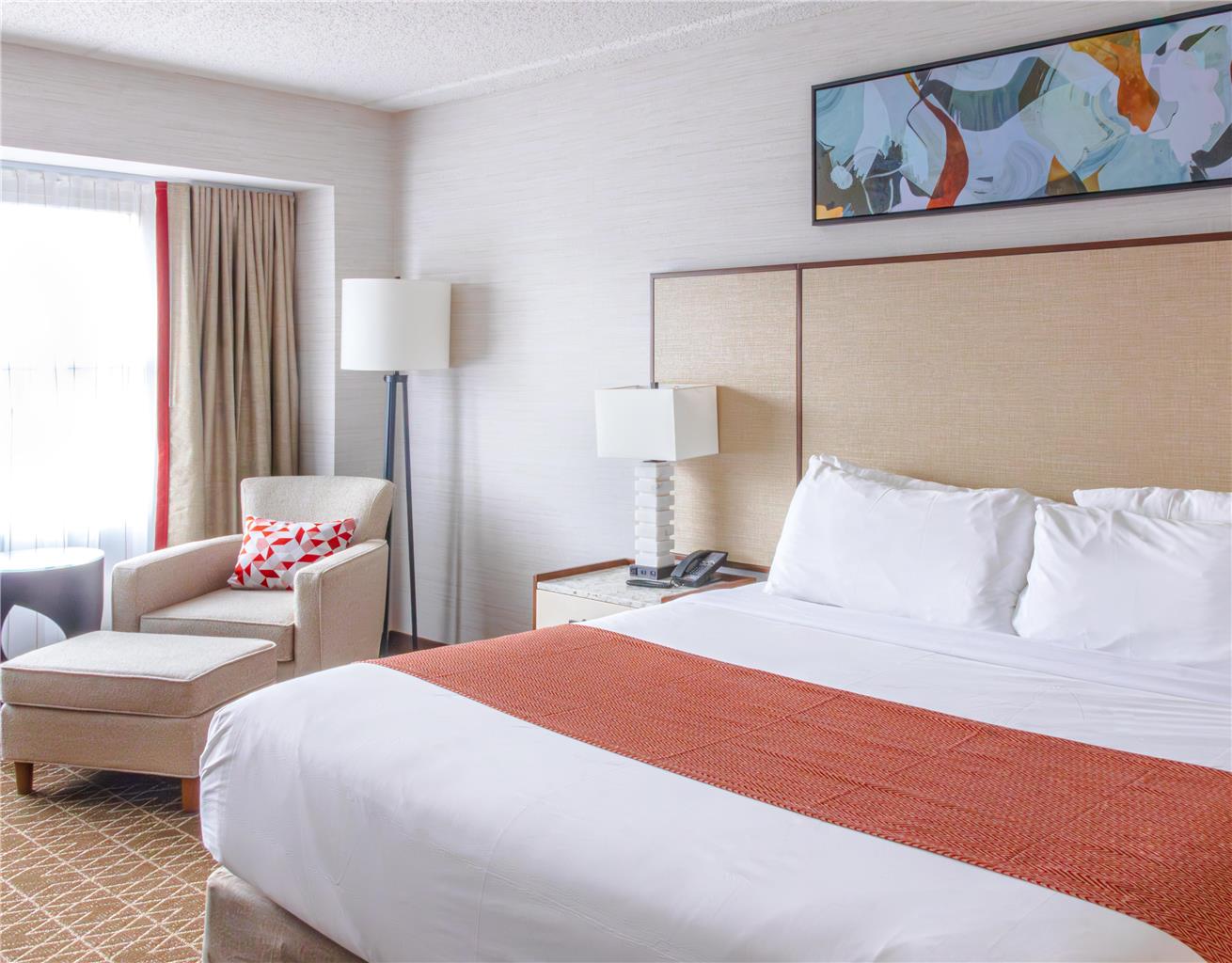 PAR-A-DICE HOTEL CASINO-guestroom-Guest Room,On-Site.jpg