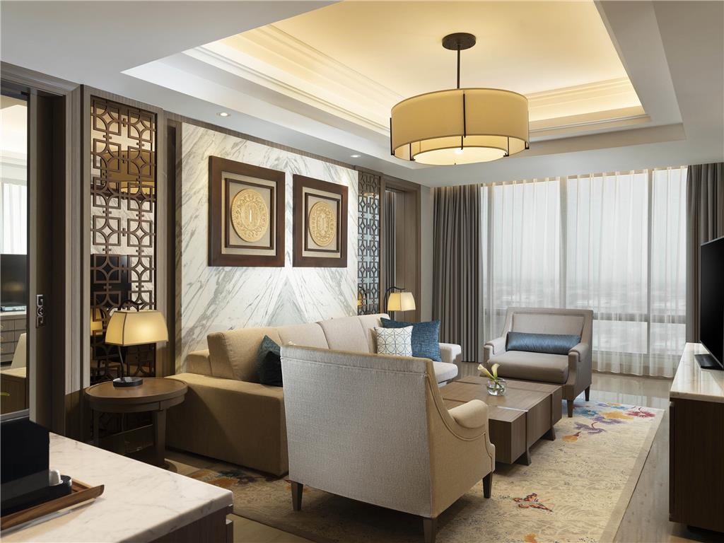 TENTREM HOTEL SEMARANG-guestroom-Guest Room,Suite,On-Site.jpg