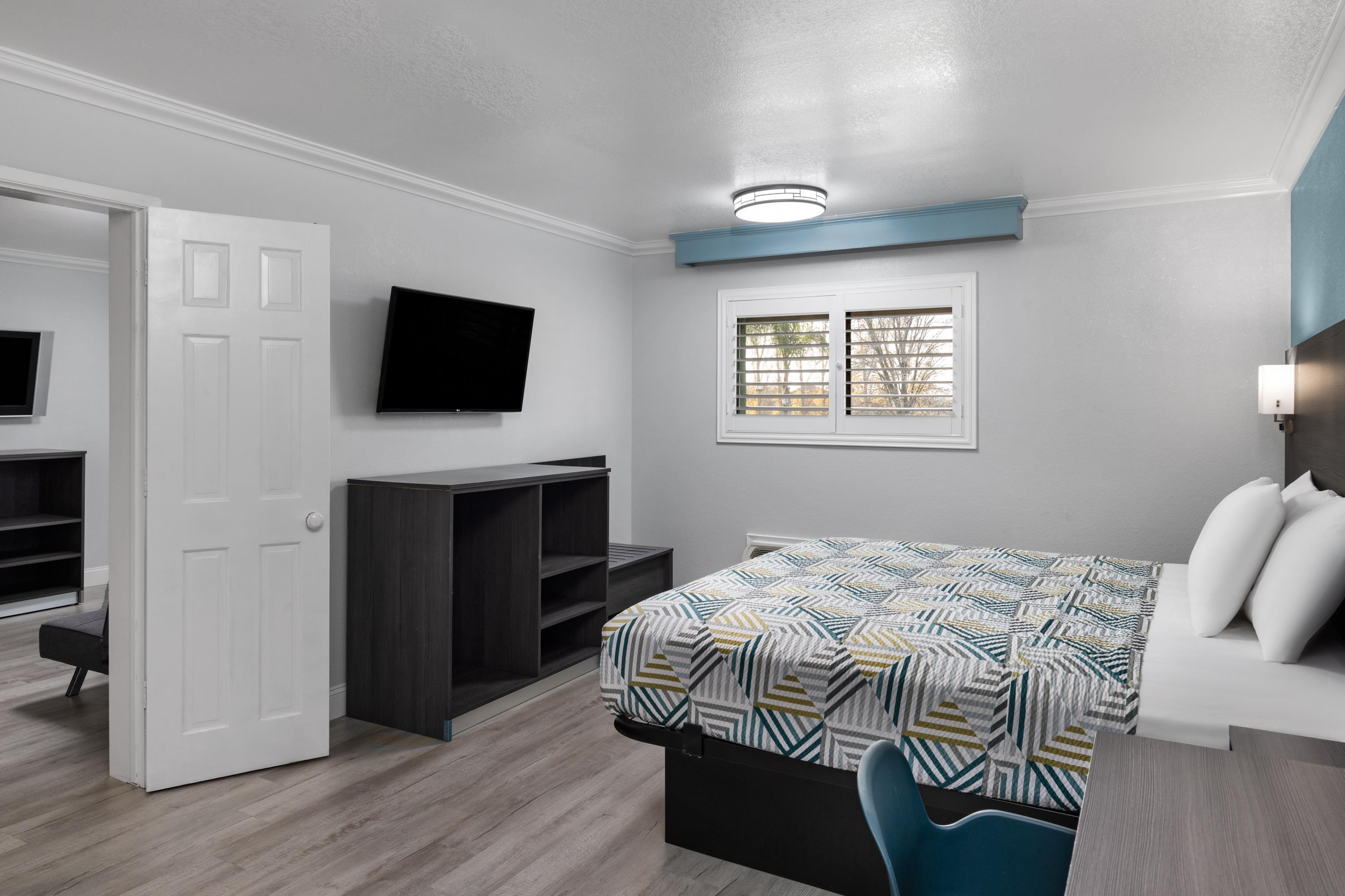 Accessible King Studio Suite image