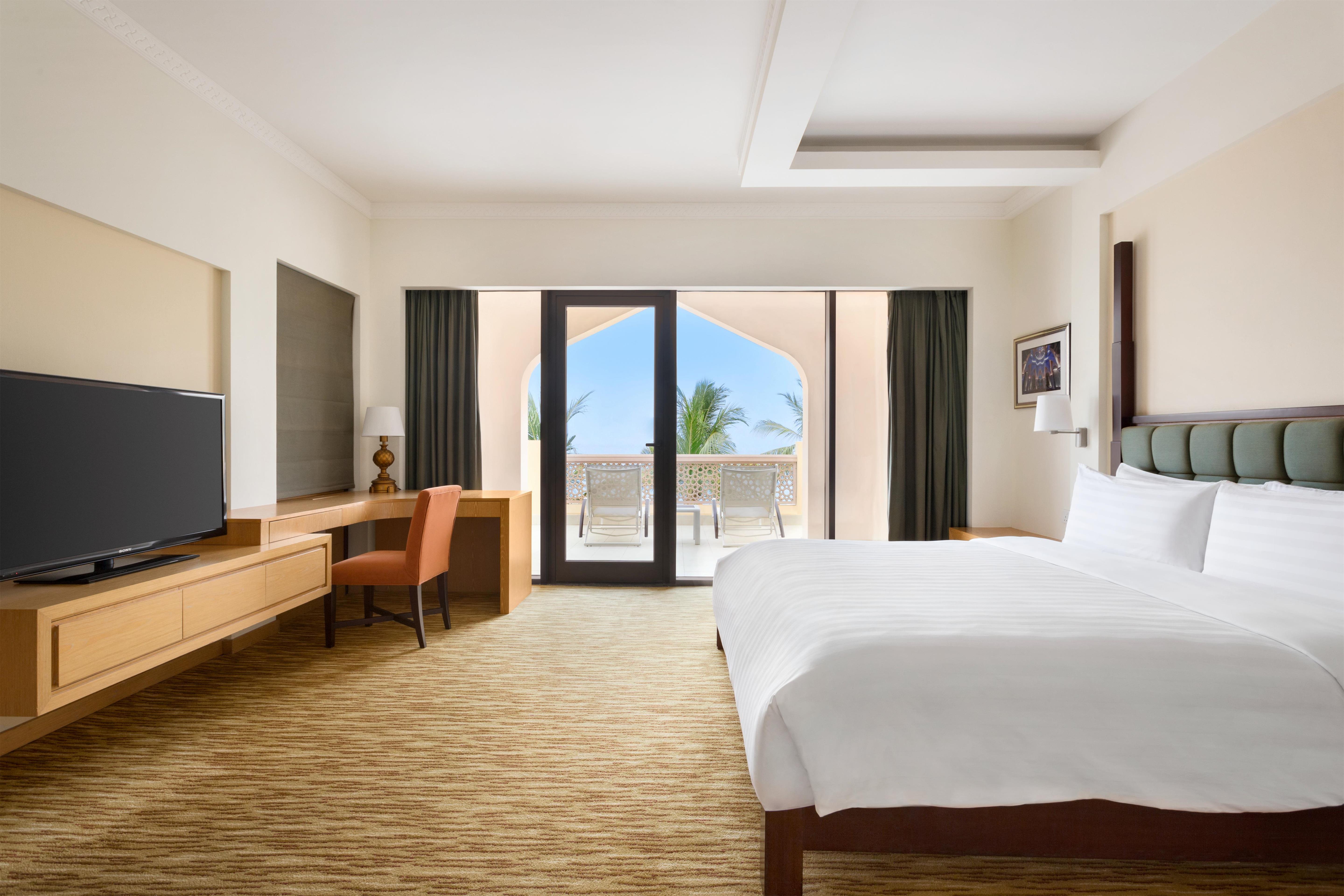 Hilton Muscat Al Bandar Room Type - KING ONE BEDROOM SUITE