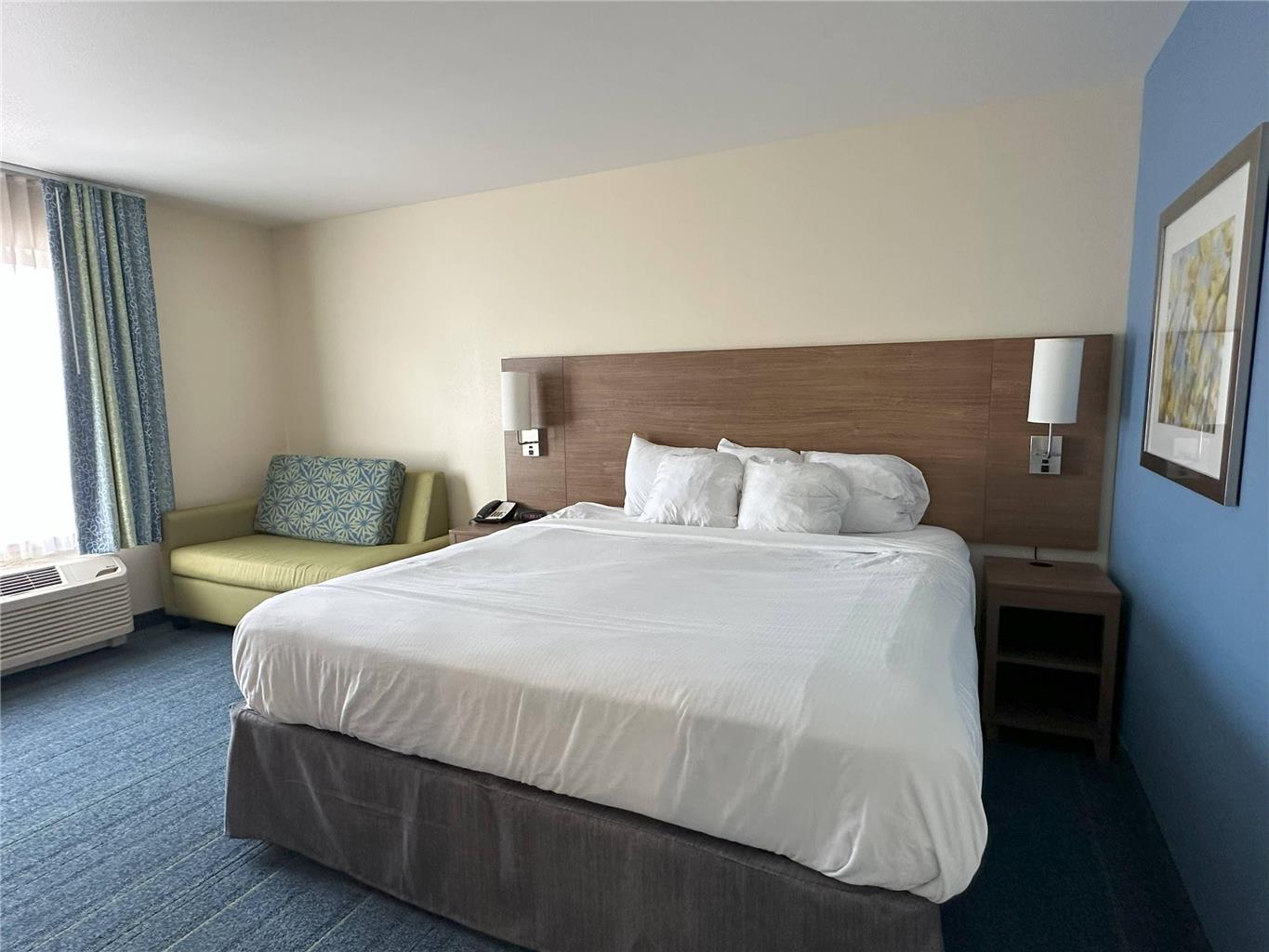 SLEEP INN AND SUITES ALTOONA NORTH-guestroom-Guest Room,On-Site.jpg