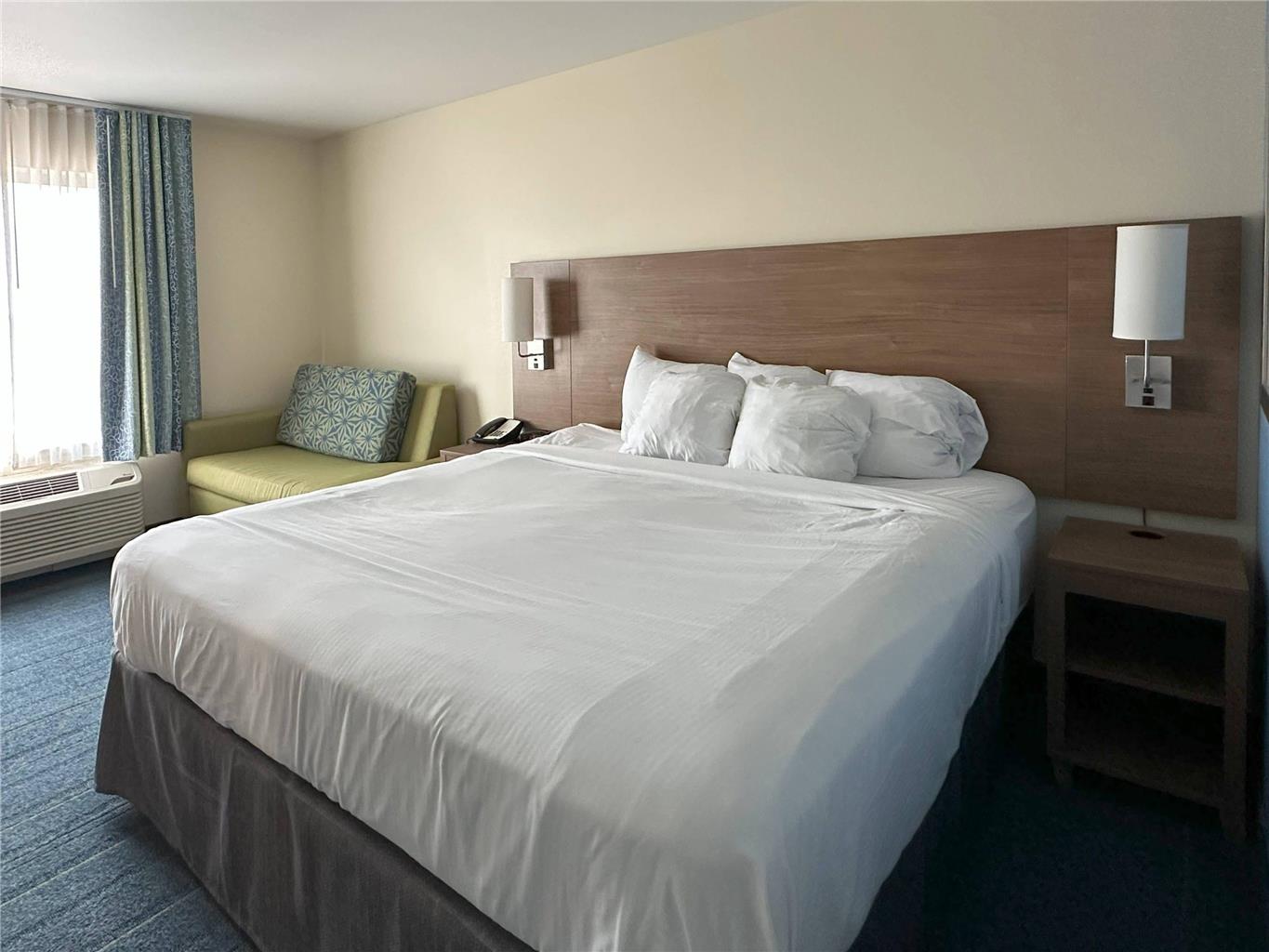 SLEEP INN AND SUITES ALTOONA NORTH-guestroom-Guest Room,Suite,On-Site.jpg