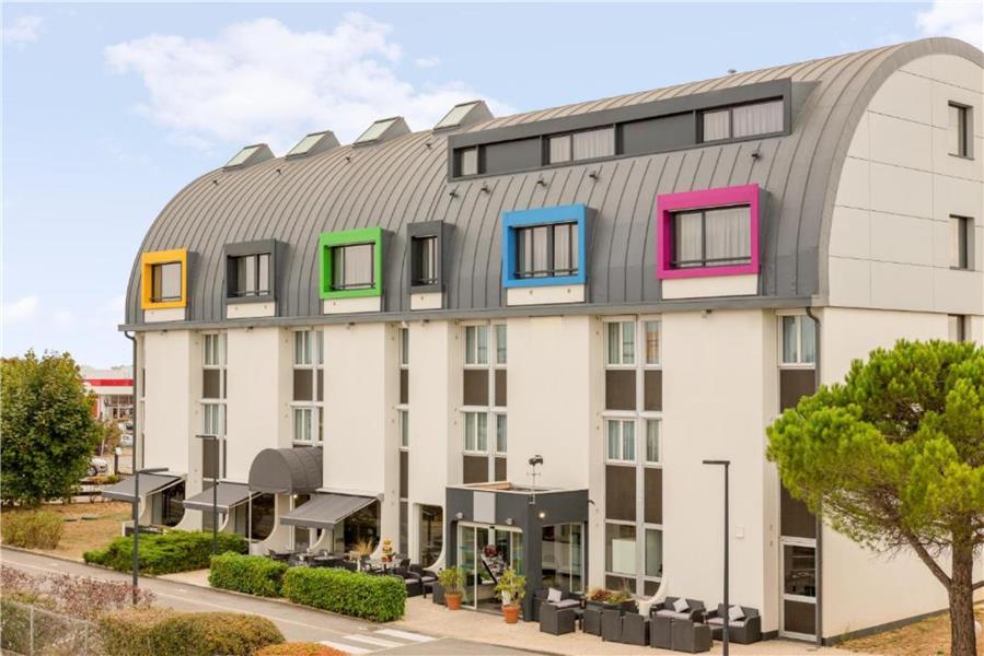 On-Site,Outdoor/Exterior,Exterior View of Building