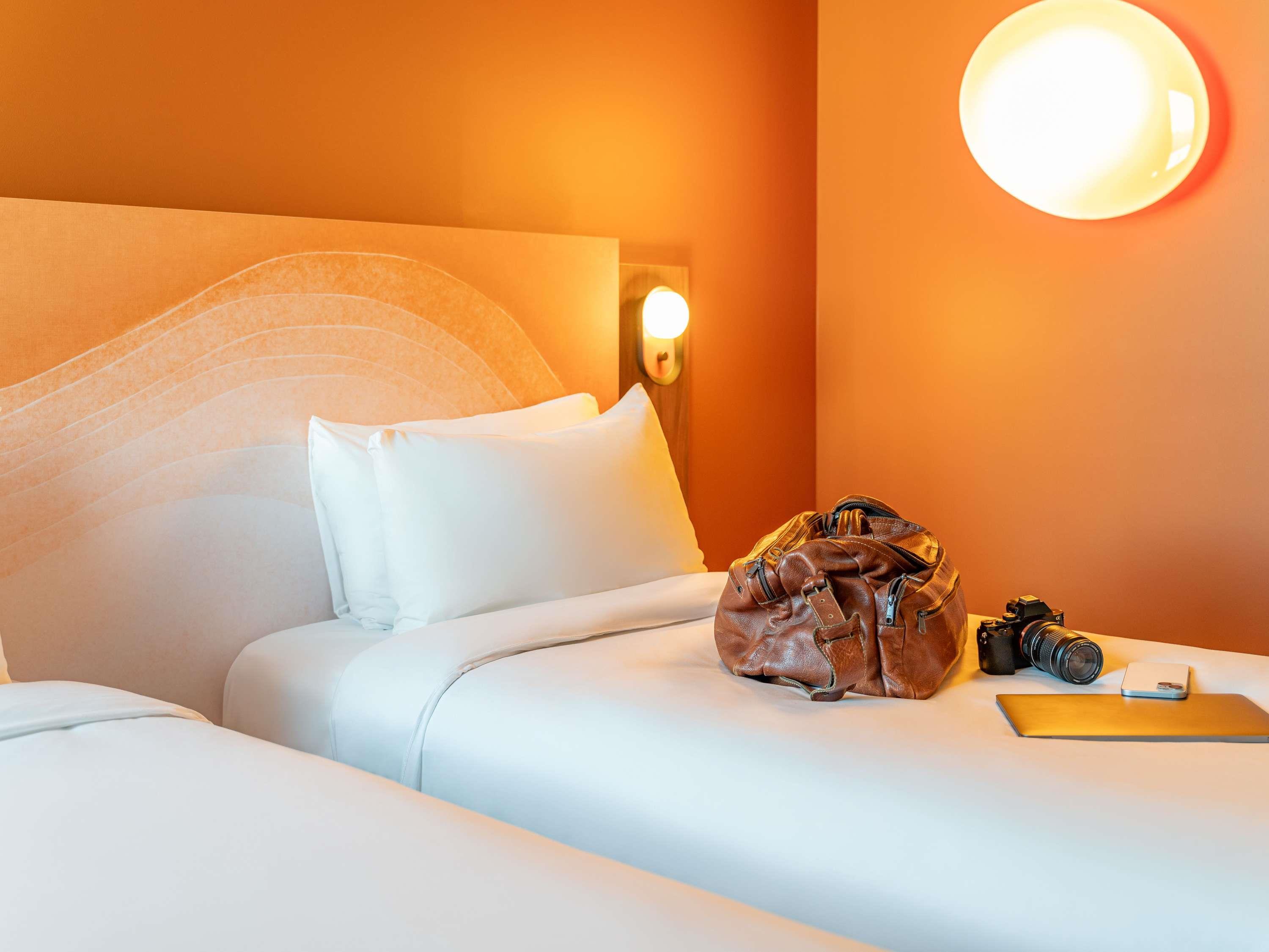 ibis Styles Ales Centre Cevennes Room Type - Standard Room - twin beds