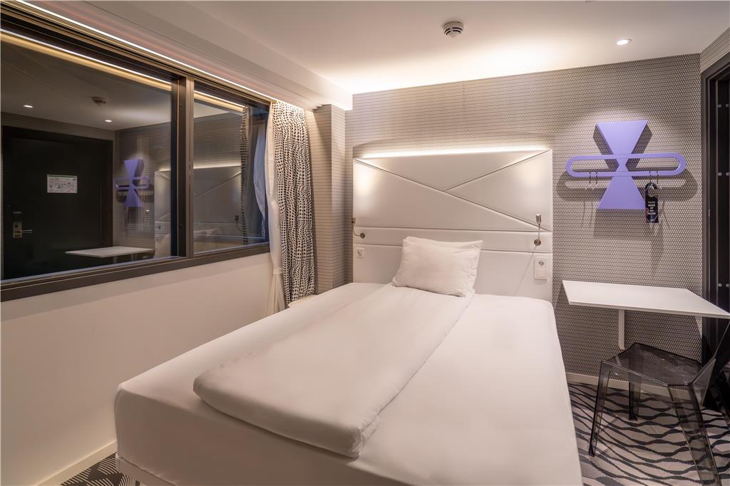 MAGIC KLOVERHUSET HARBOUR HOTEL, RI-guestroom-Guest Room,On-Site.jpg
