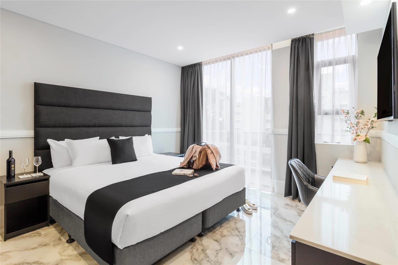 GLADIUS HOTELS AND SUITES PARRAMATT-guestroom-Guest Room,On-Site.jpg