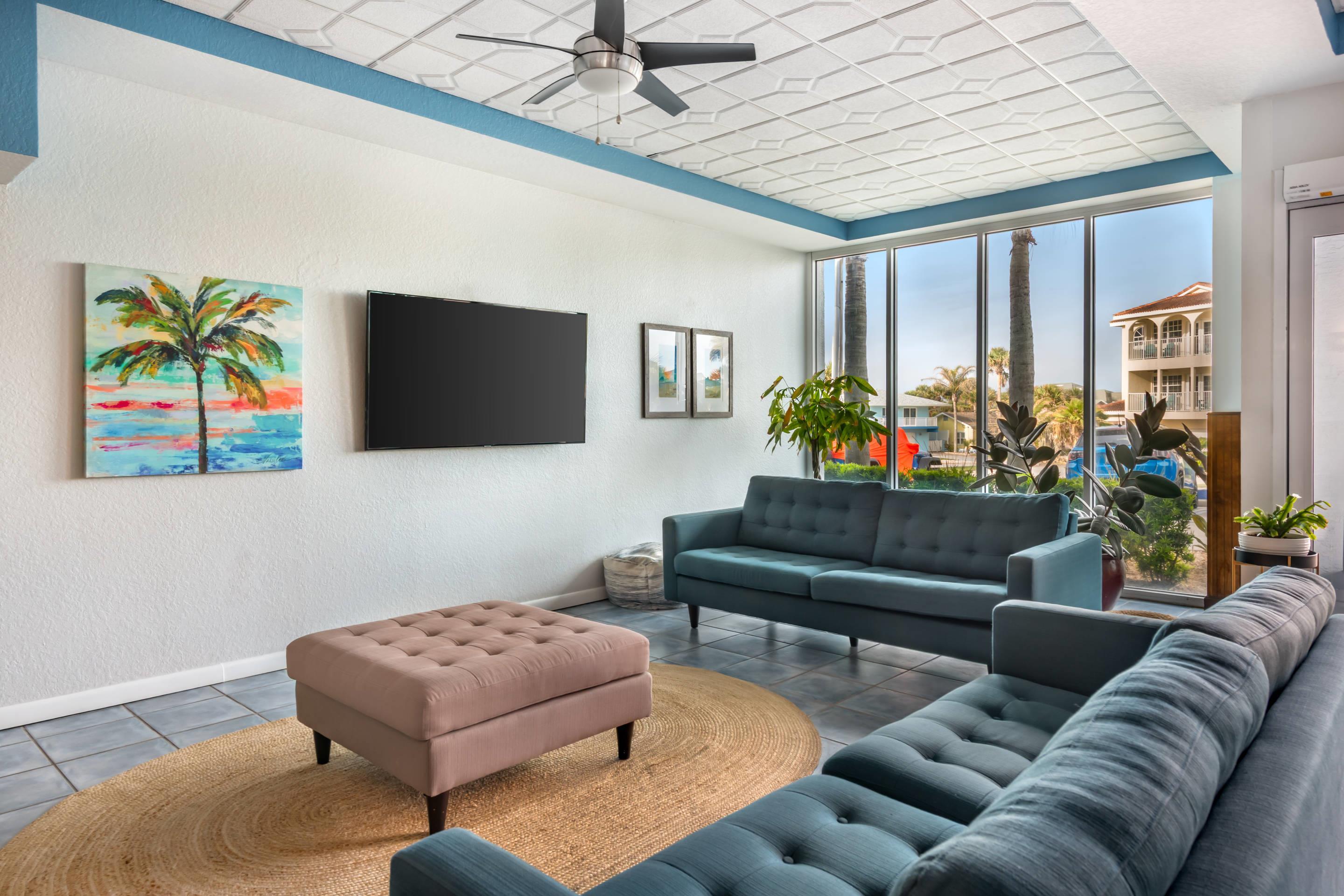 Lobby with sitting area | Coconut Palms Beach Resort II, an Ascend Collection Hotel