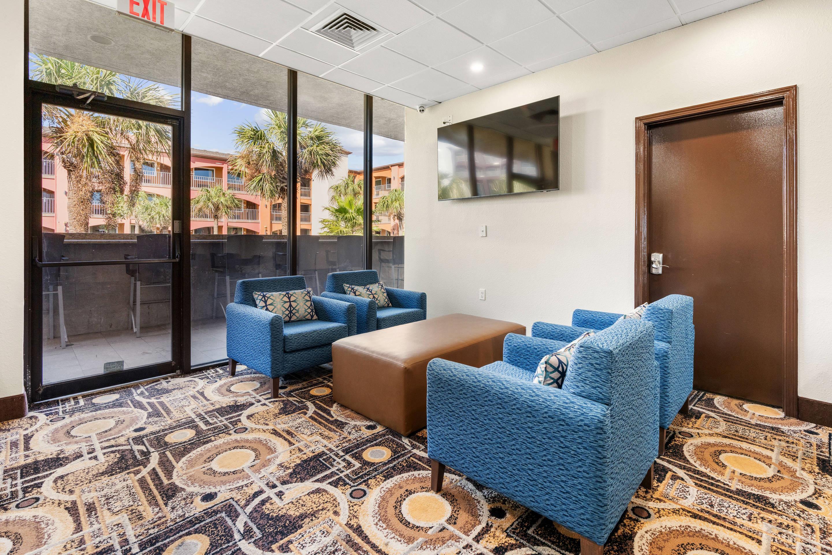 Community Center | Beachfront Palms Hotel Galveston