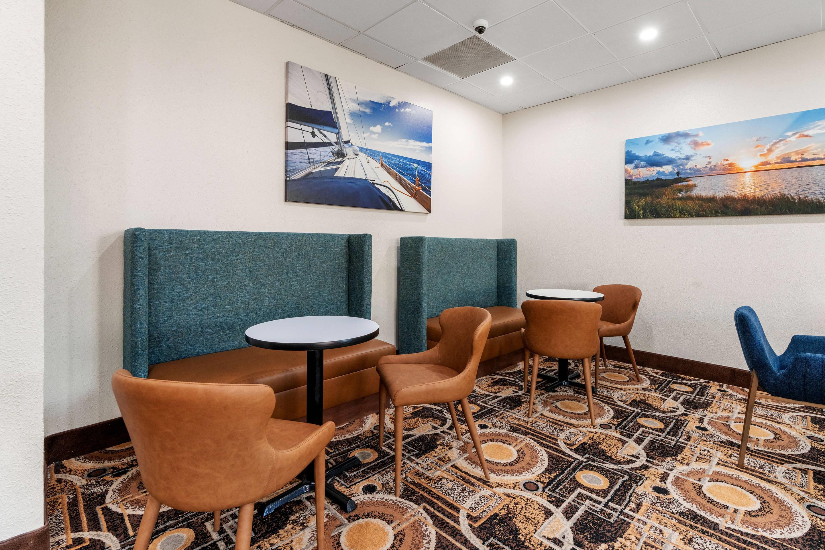 Community Center | Beachfront Palms Hotel Galveston