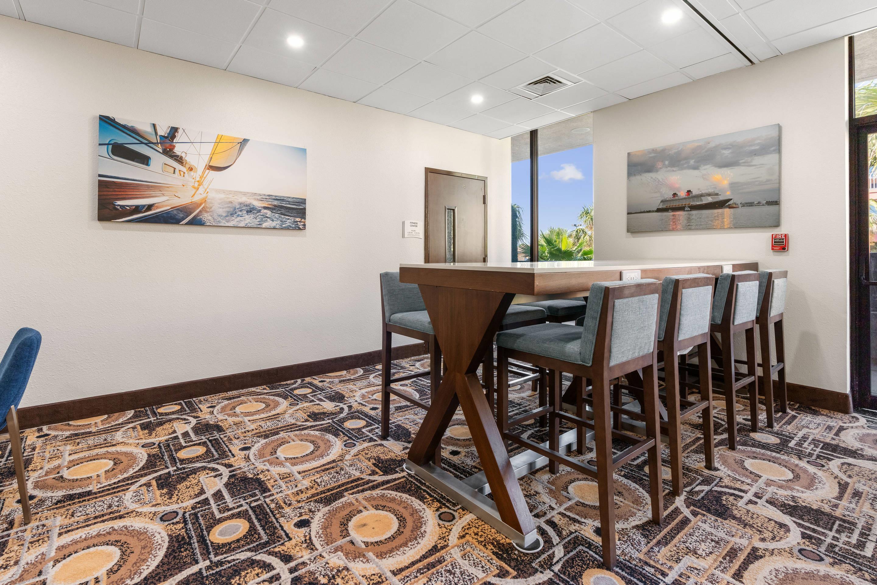 Community Center | Beachfront Palms Hotel Galveston
