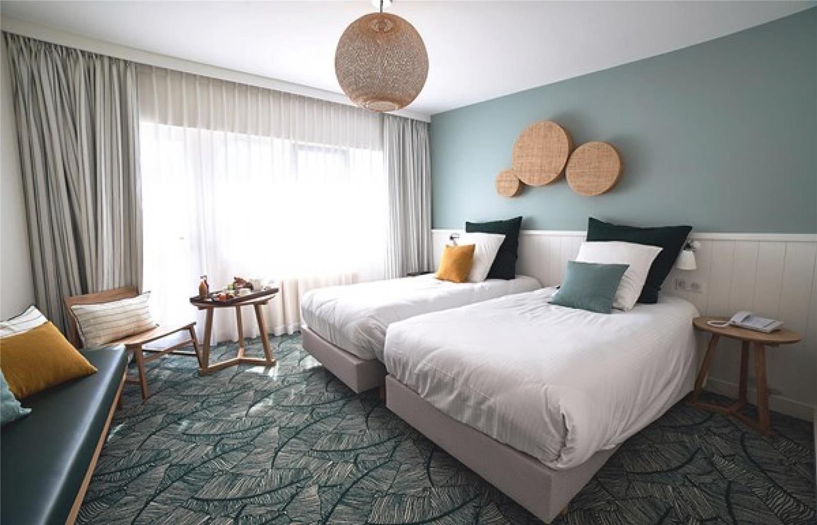 LE MANOIR HOTEL-guestroom-Guest Room,On-Site.jpg