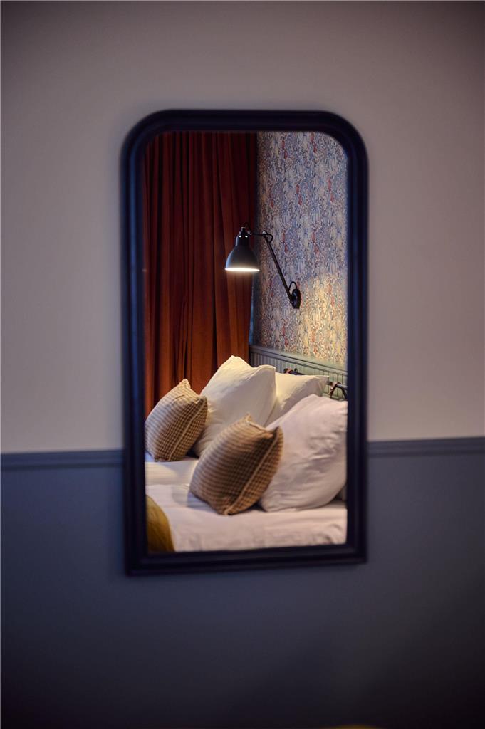 LE MANOIR HOTEL-guestroom-Guest Room,Guest Room Amenity,On-Site.jpg