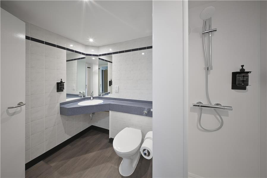 Guest Room,Bathroom,On-Site