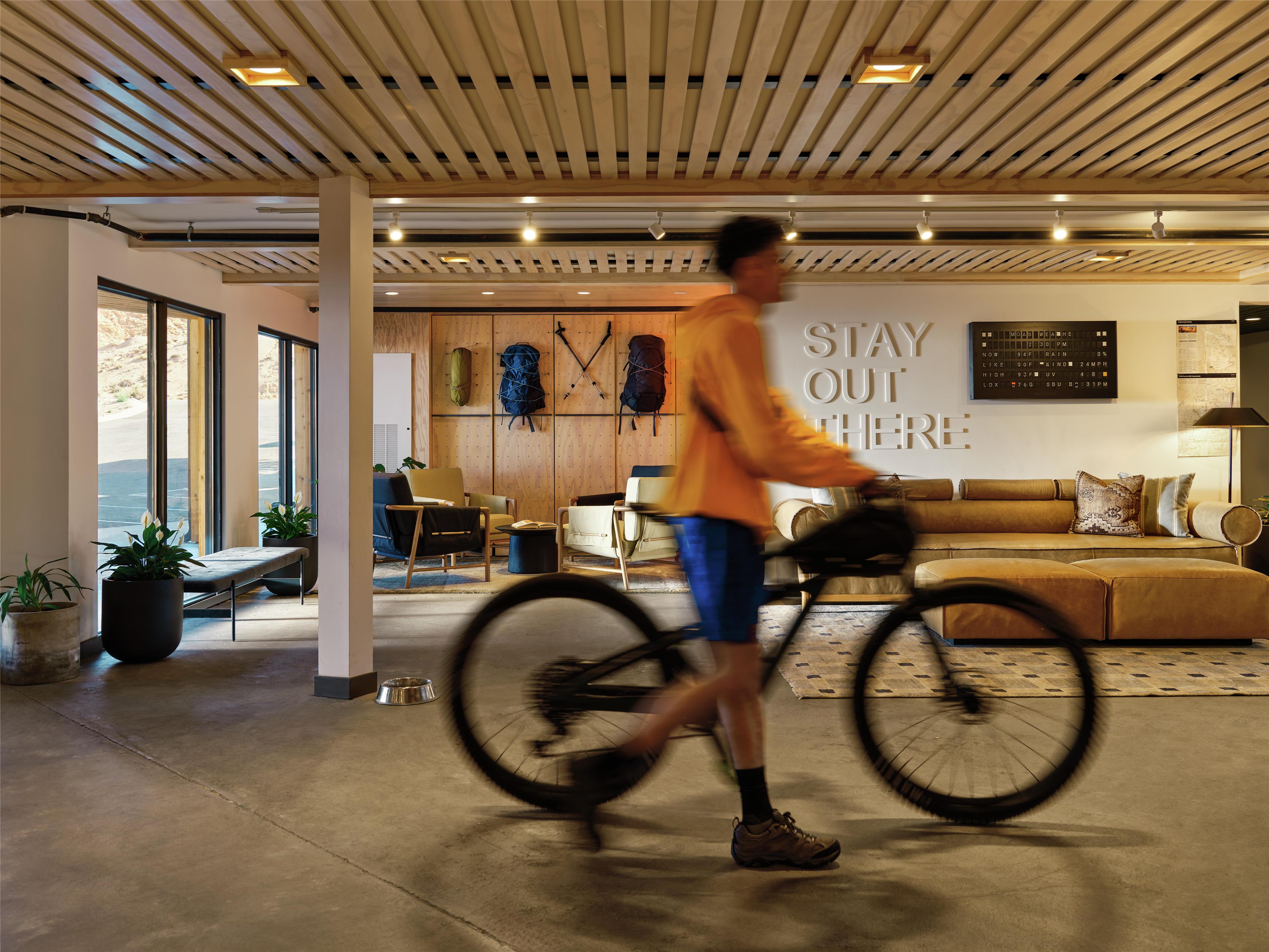 Lobby | Slackline Moab, Outset Collection by Hilton