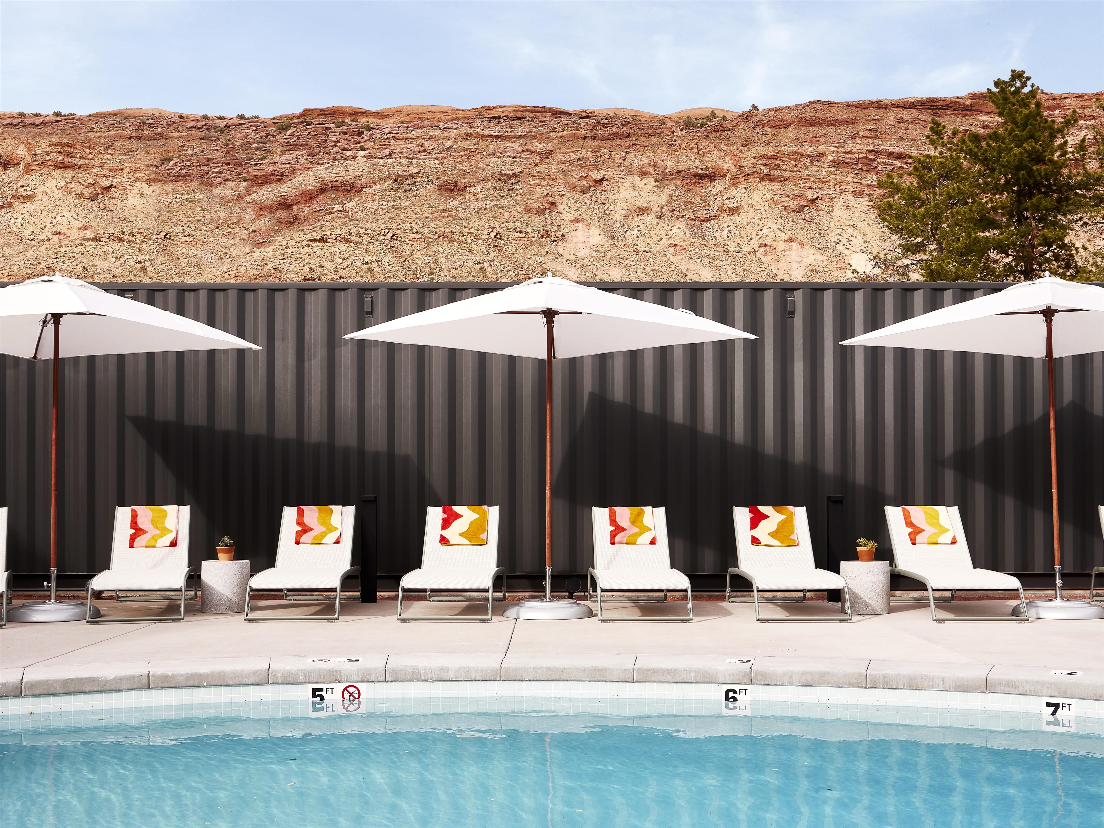 Pool | Slackline Moab, Outset Collection by Hilton