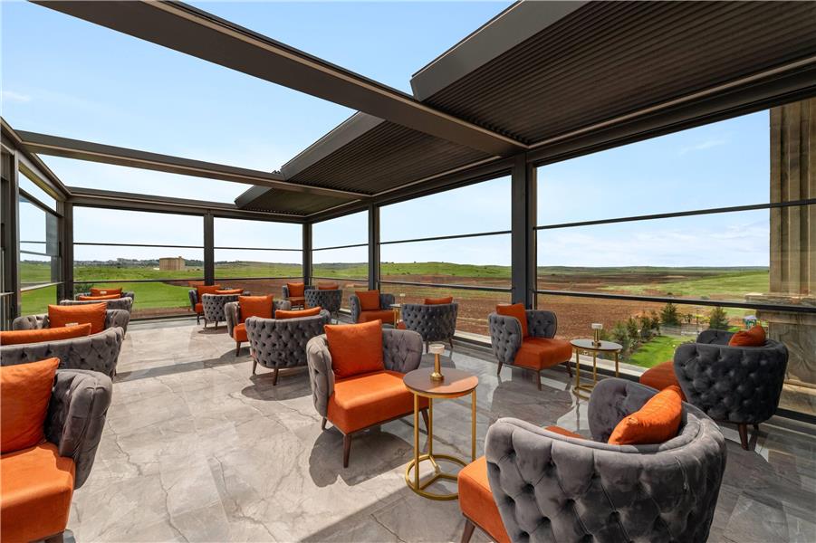 Dining,Dining Area,CafÃ©,On-Site