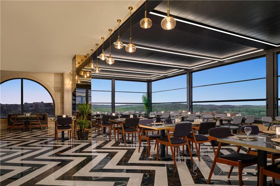 Dining,Dining Area,Restaurant,On-Site