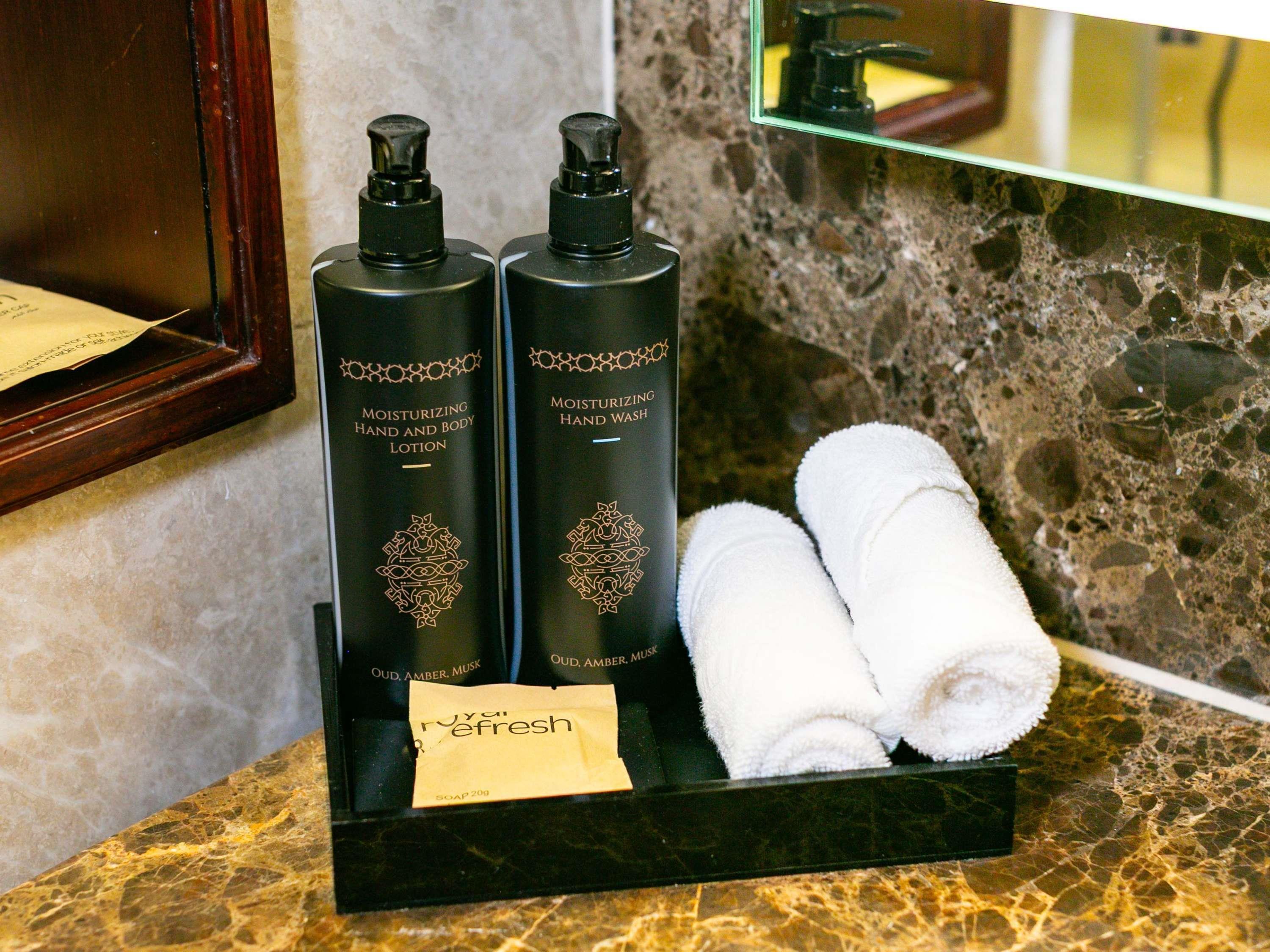 GRAND MERCURE BUSINESS BAY Room Type - Deluxe Room with 2 Single Beds