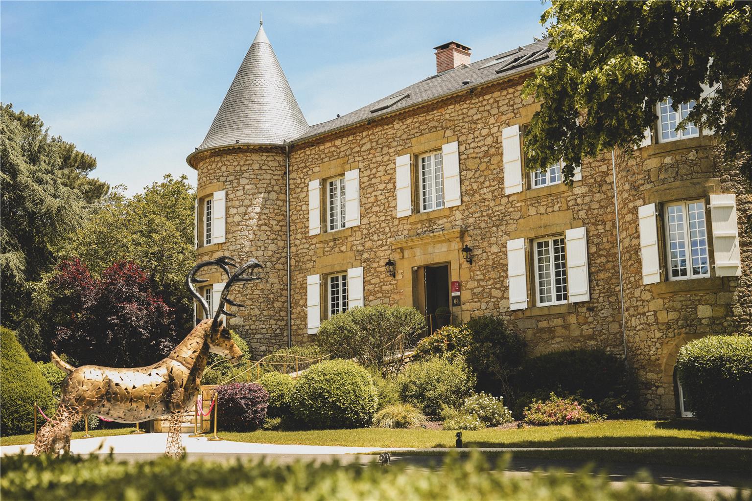 CHATEAU DE MARAVAL