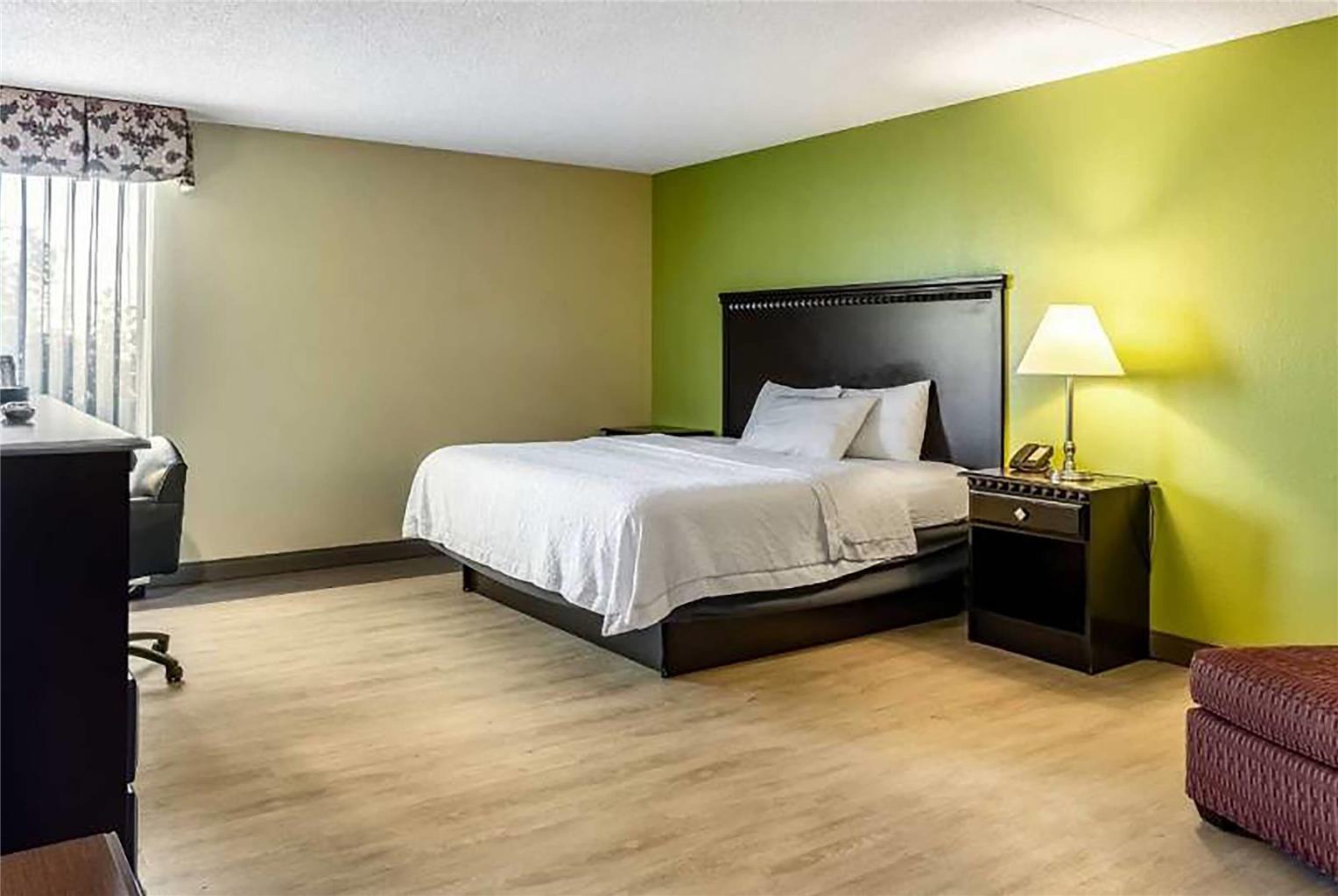 WINGATE BY WYNDHAM CONWAY AR-guestroom-Guest Room,On-Site.jpg