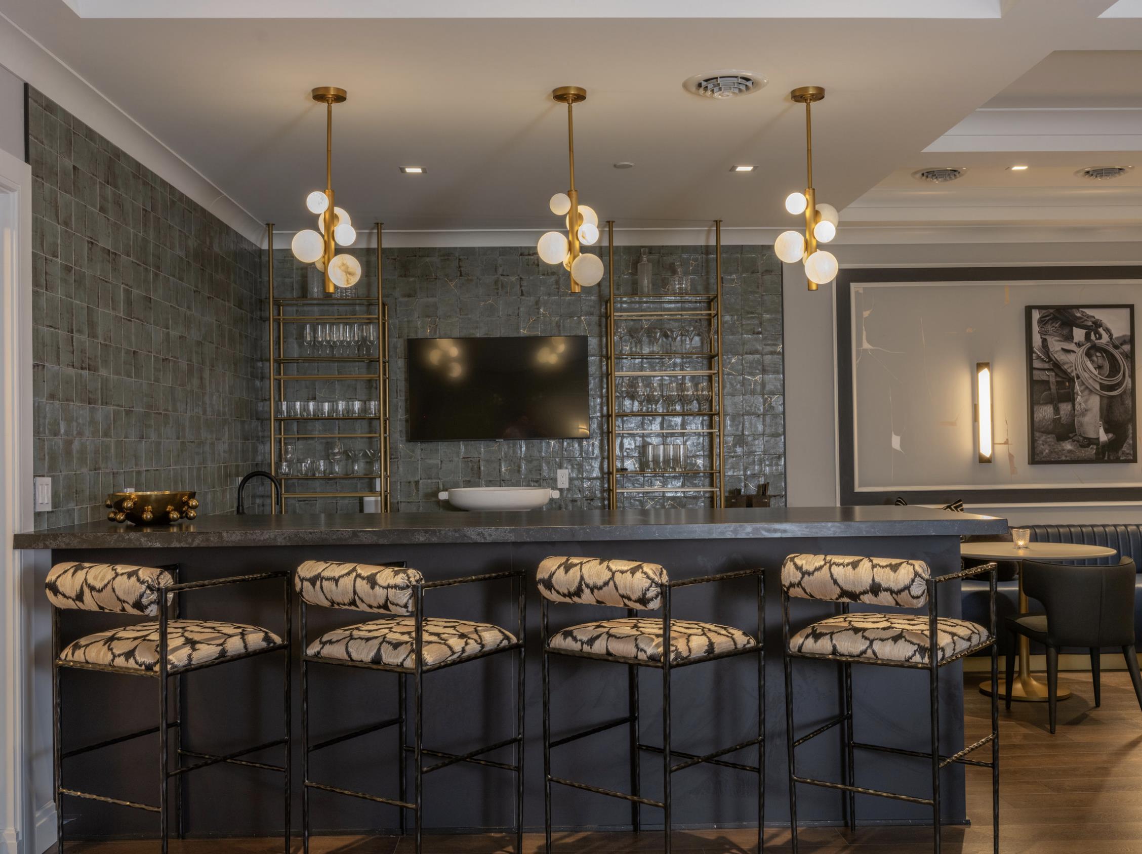 Fourth Floor Lounge Bar | The Adelphi Hotel