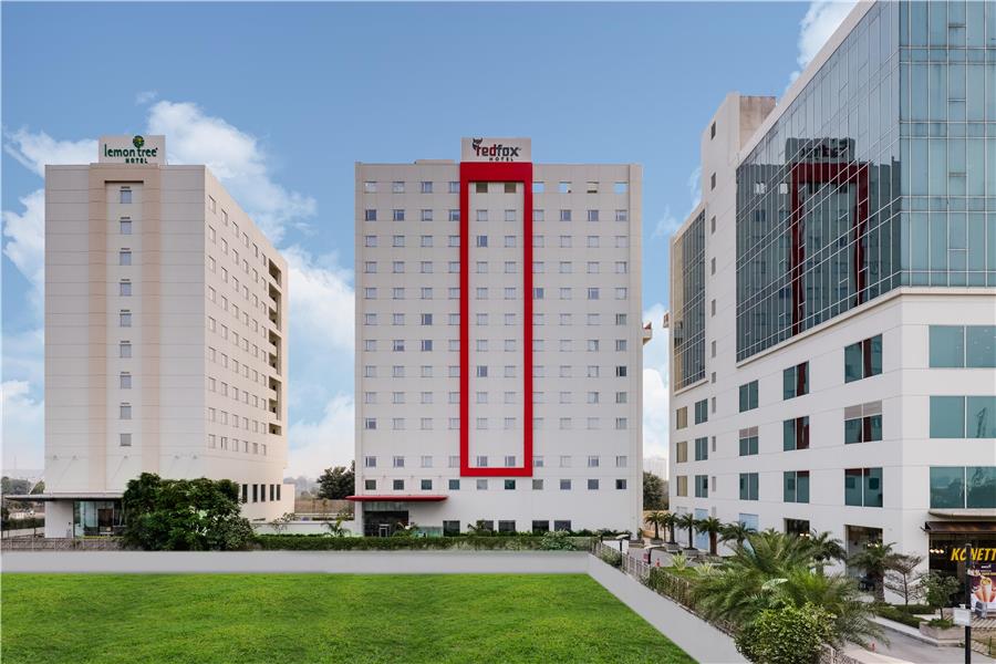 On-Site,Outdoor/Exterior,Exterior View of Building