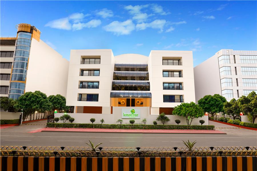 On-Site,Outdoor/Exterior,Exterior View of Building