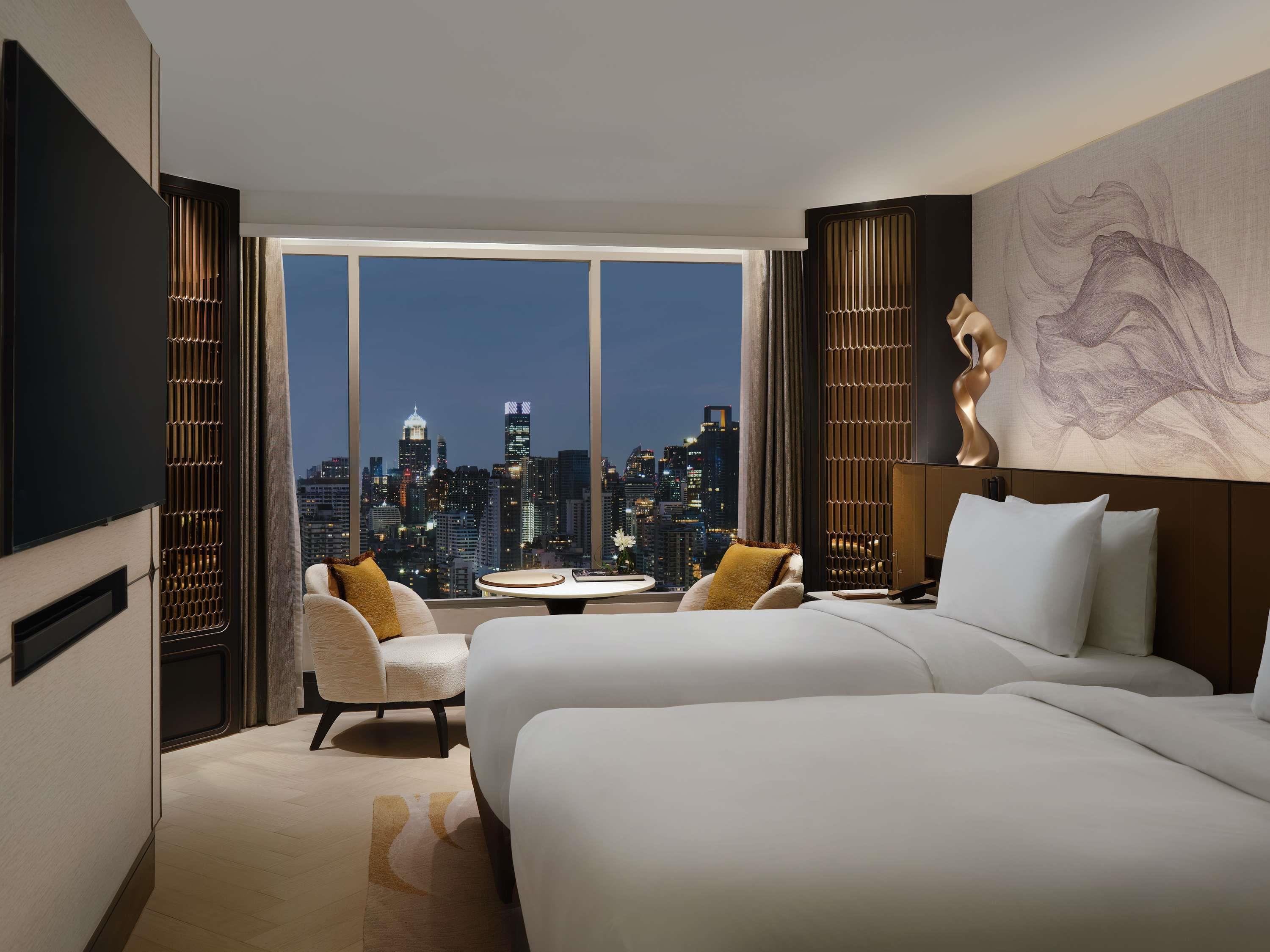 Fairmont Bangkok Sukhumvit Room Type - FAIRMONT GOLD DELUXE 2 Twin - 45sm, Gold Lounge Access, High Floor Fairmont Bangkok Sukhumvit Room Type - FAIRMONT GOLD DELUXE 2 Twin - 45sm, Gold Lounge Access, High Floor