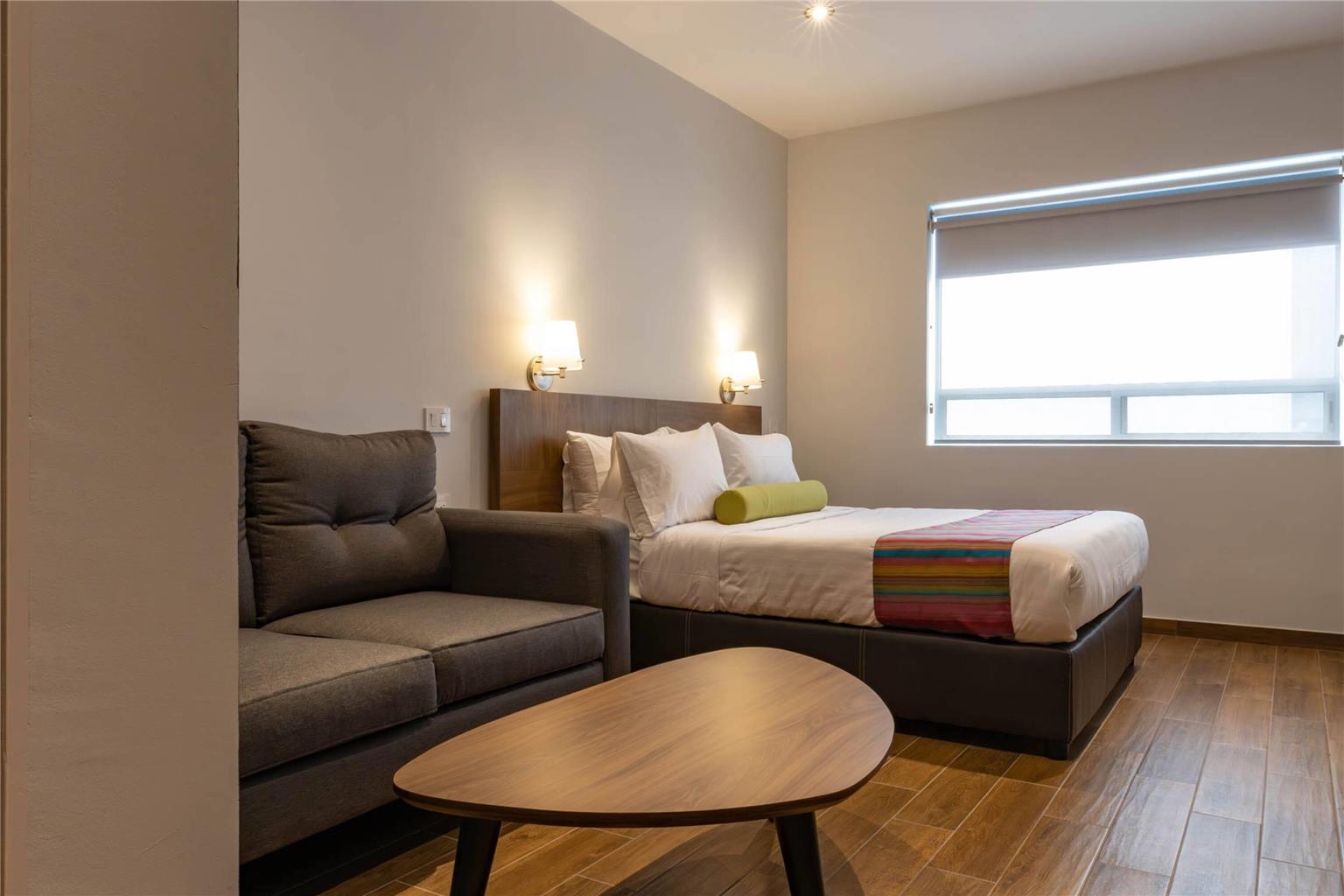 HOTEL ESTANCIAS VIVE MX EL MARQUES-guestroom-Guest Room,Suite,On-Site.jpg