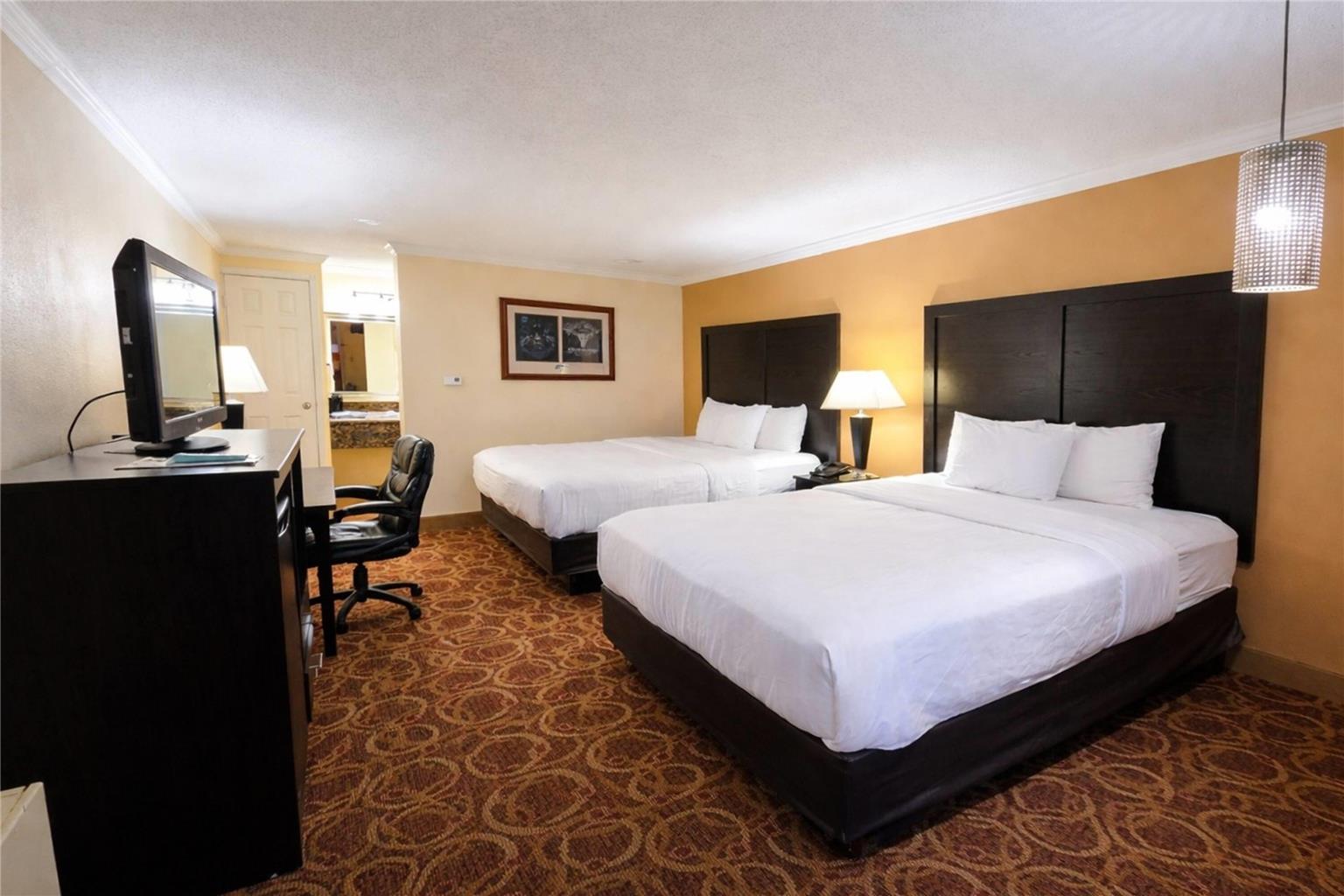 Sturgis Lodge & Suites